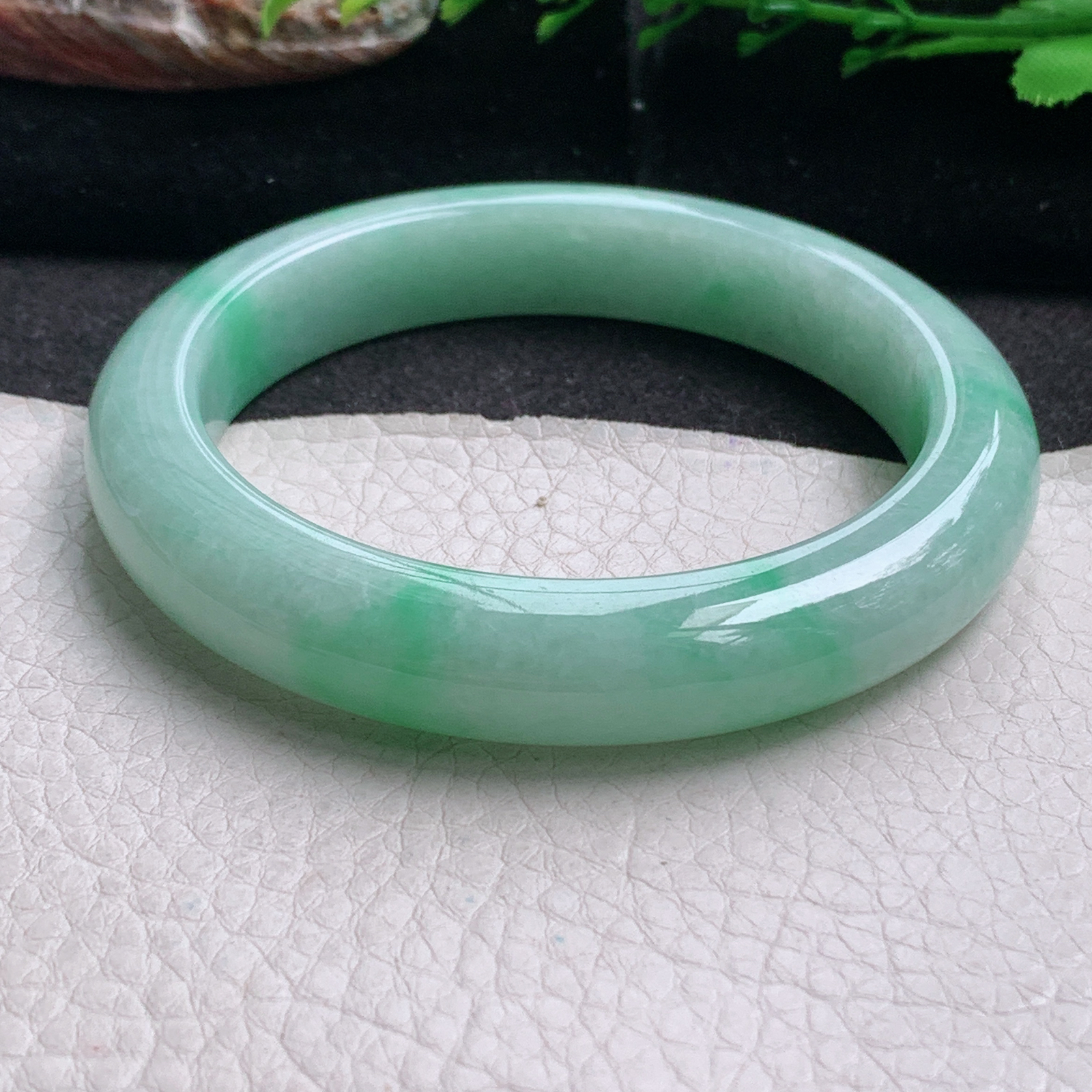 nr大圈口61.5*12.2*10平安镯 天然缅甸翡翠a货手镯飘绿水润大气玉镯子