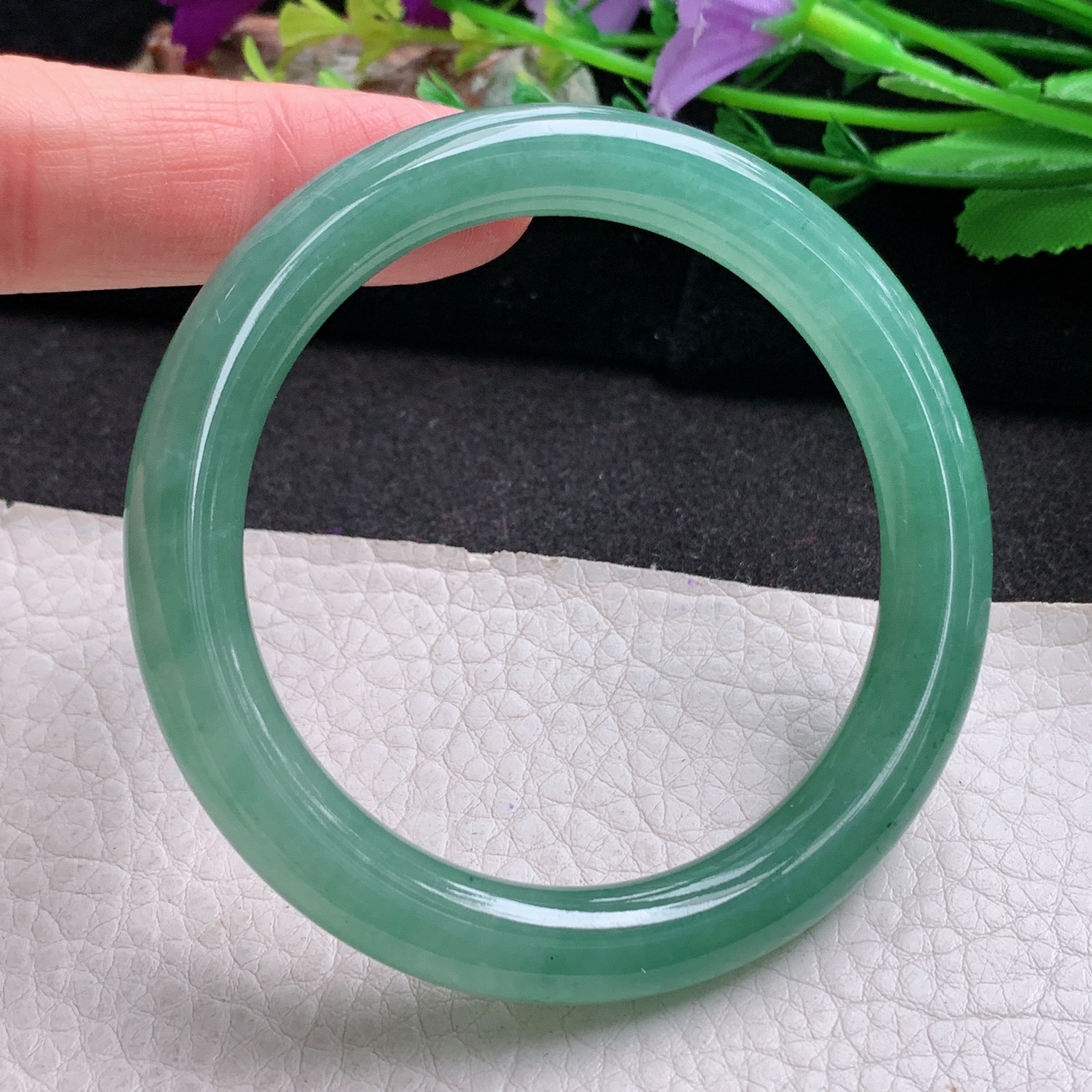 xc冰绿款54*9.2美人镯 天然缅甸翡翠a货手镯冰绿圆条叮当镯