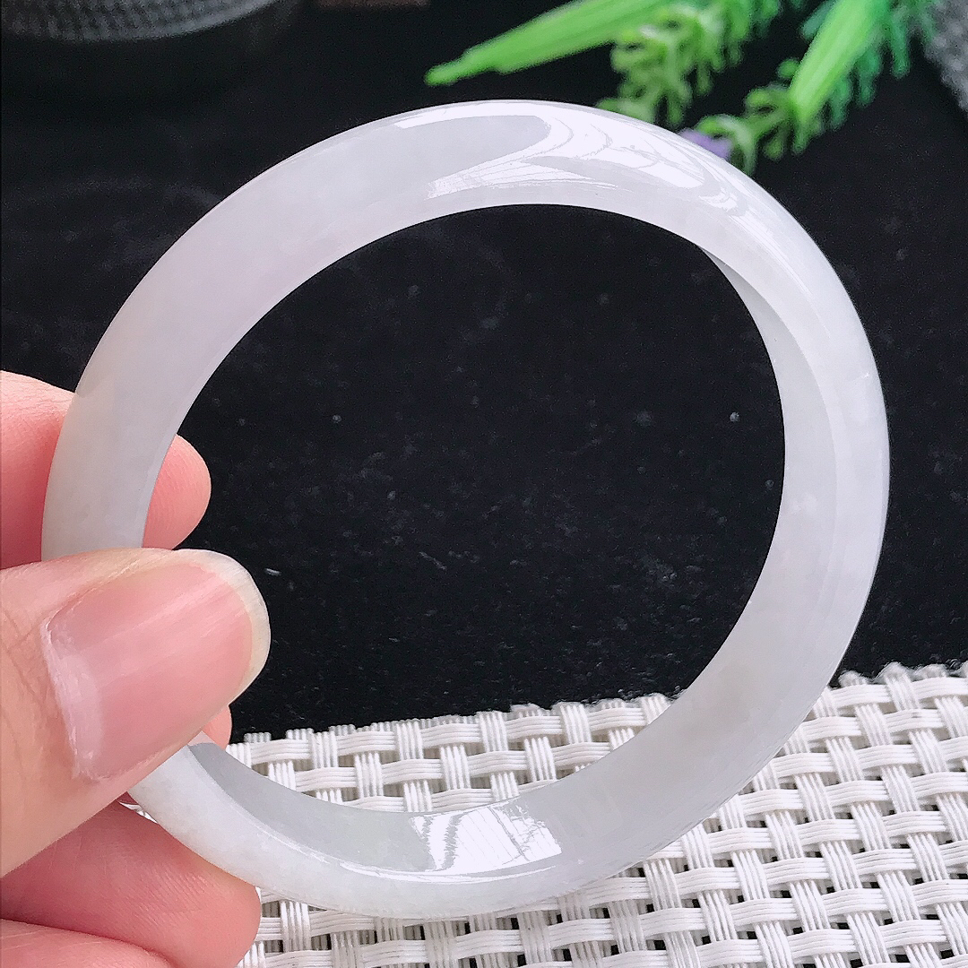 实拍A货翡翠59/11.8/6.8老坑冰透起胶月光白手镯宽边玉镯平安镯