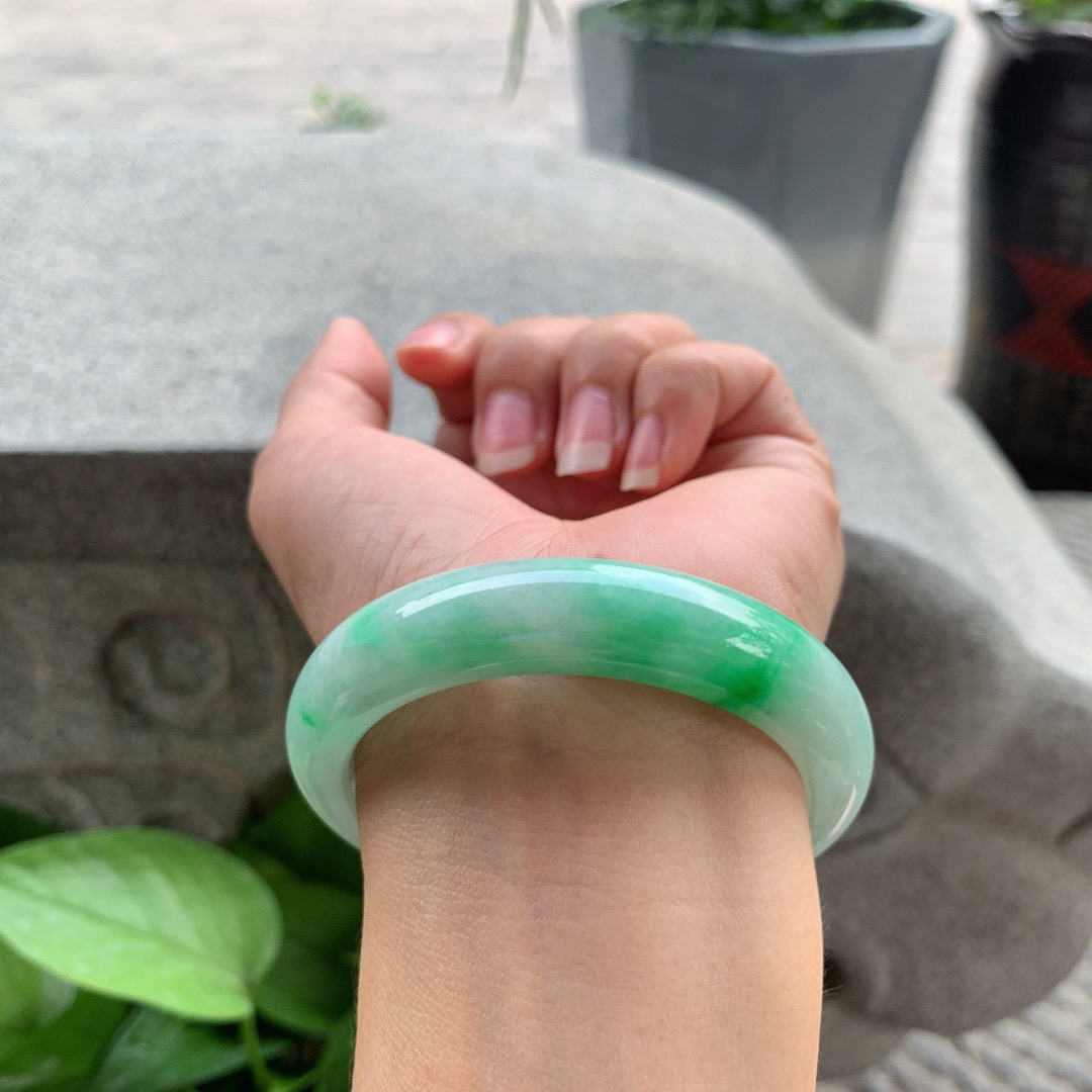 圈口54.5-12.6-8.4 【阳绿正圈手镯】正圈54 55可戴