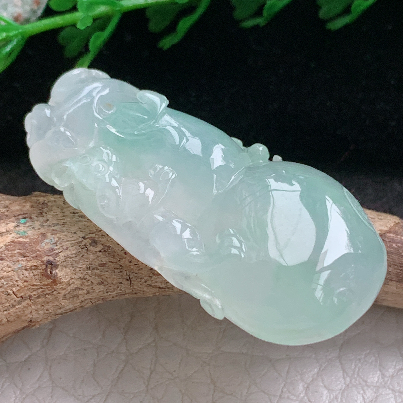 axm实拍38.8*19.6*8缅甸翡翠冰透大葫芦吊坠招财进宝玉坠