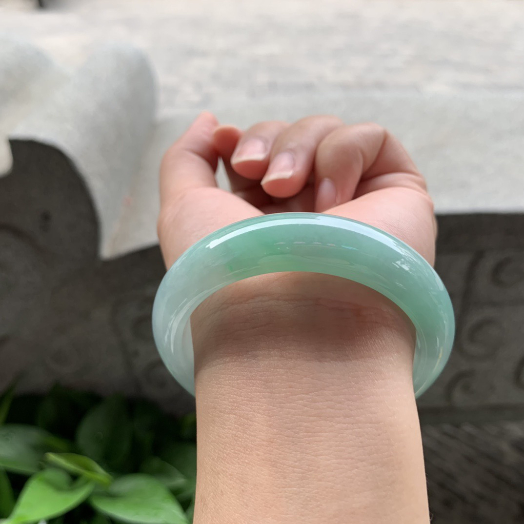 小圈口51.8-13.4-7.9 【冰果绿正圈手镯】正圈51 52可戴