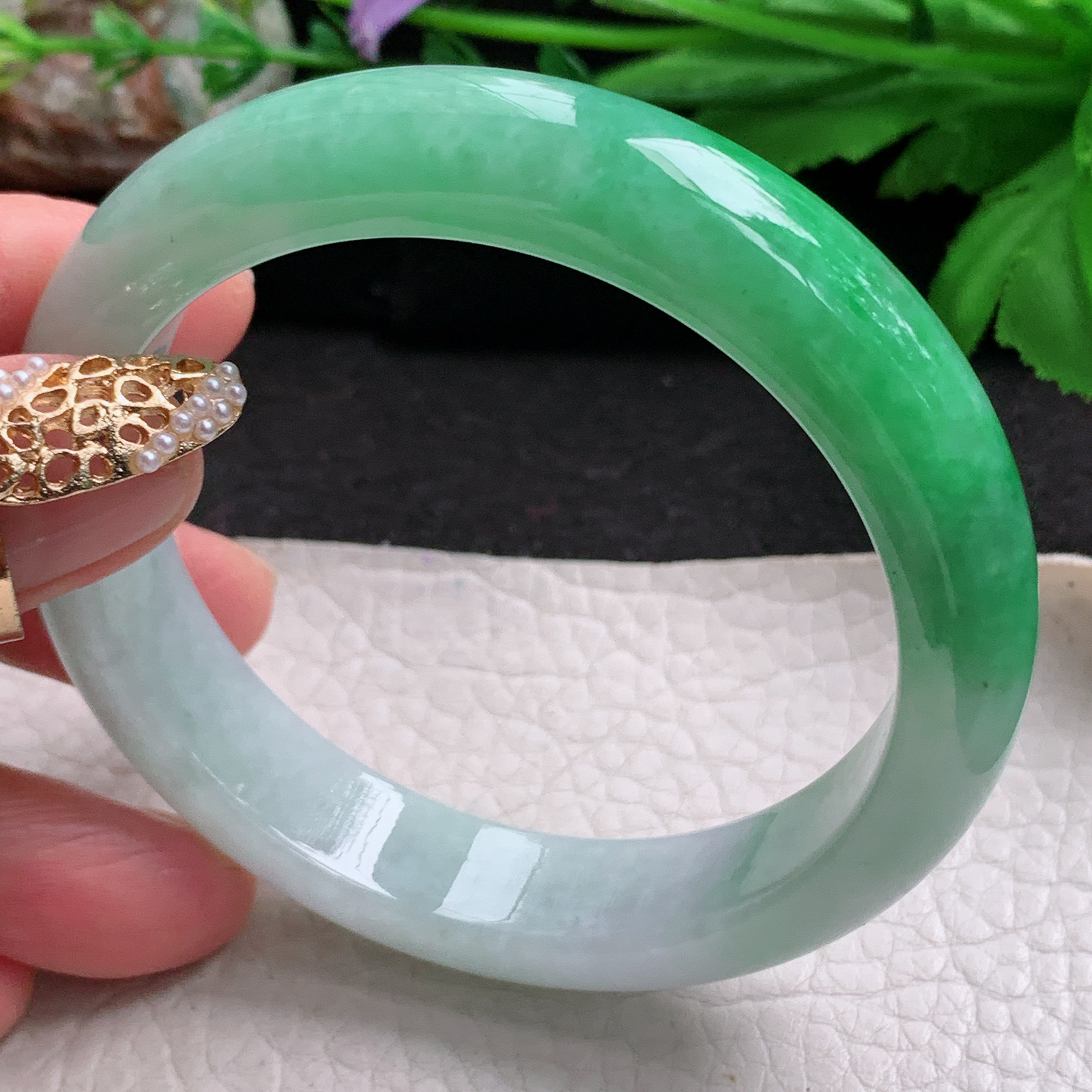 yh实拍56.5*12.8*8.3平安镯 天然缅甸翡翠a货手镯辣绿正圈玉镯子