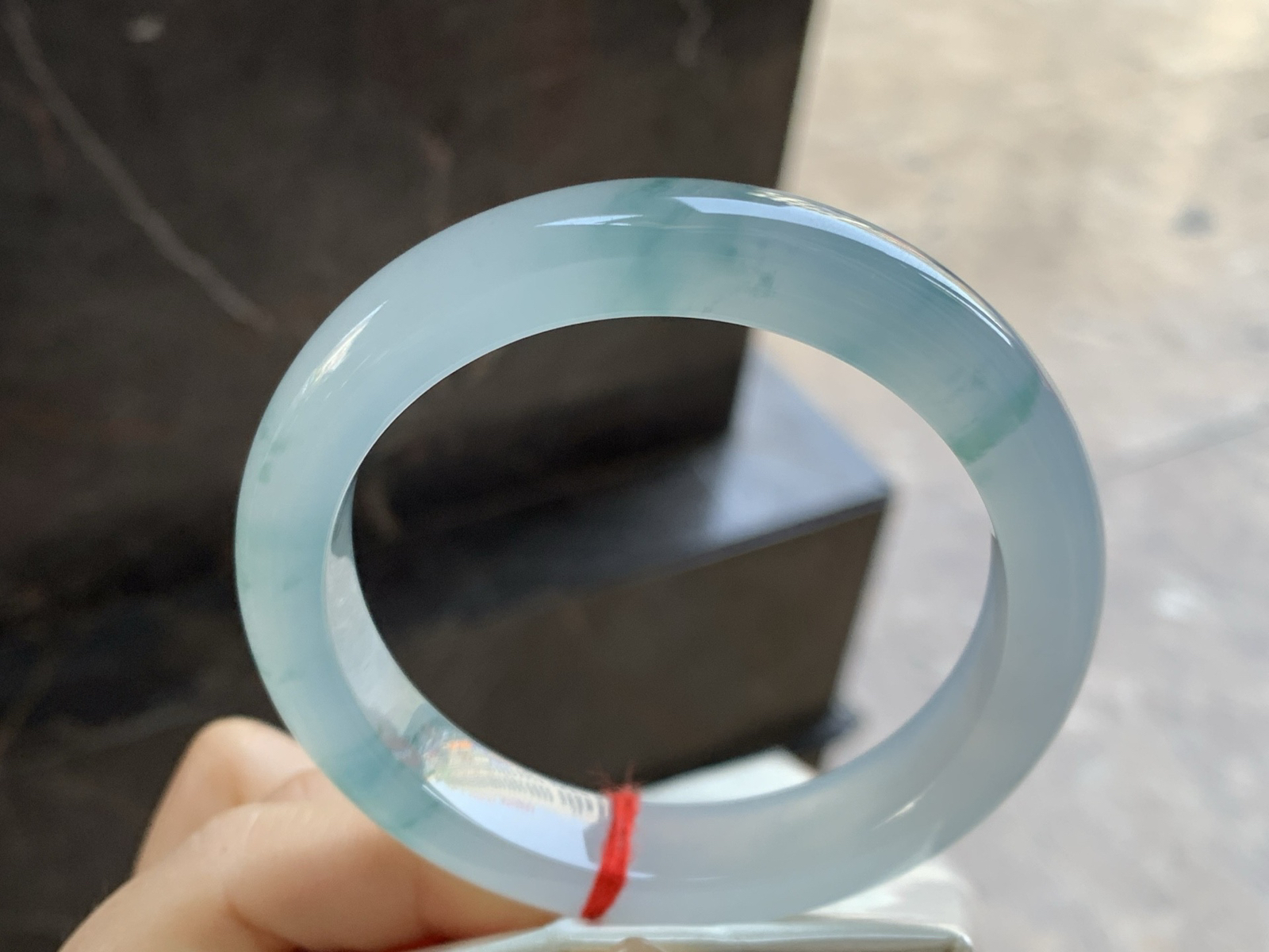 57.5-12.5-9冰种飘花手^_^冰味十足 飘花点缀