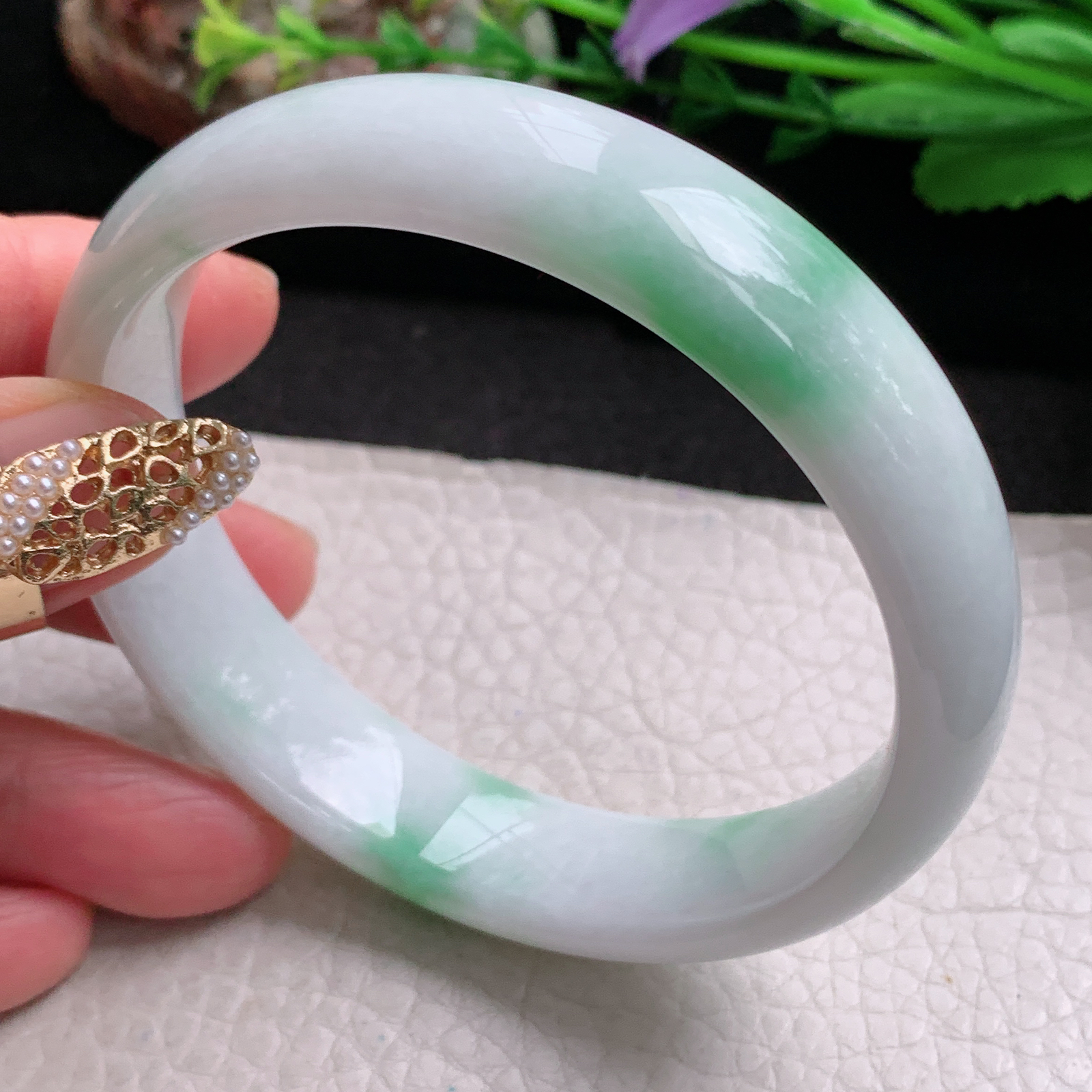 ee大圈口60*14.3*7平安镯 天然缅甸翡翠a货手镯飘绿大气正圈玉镯子