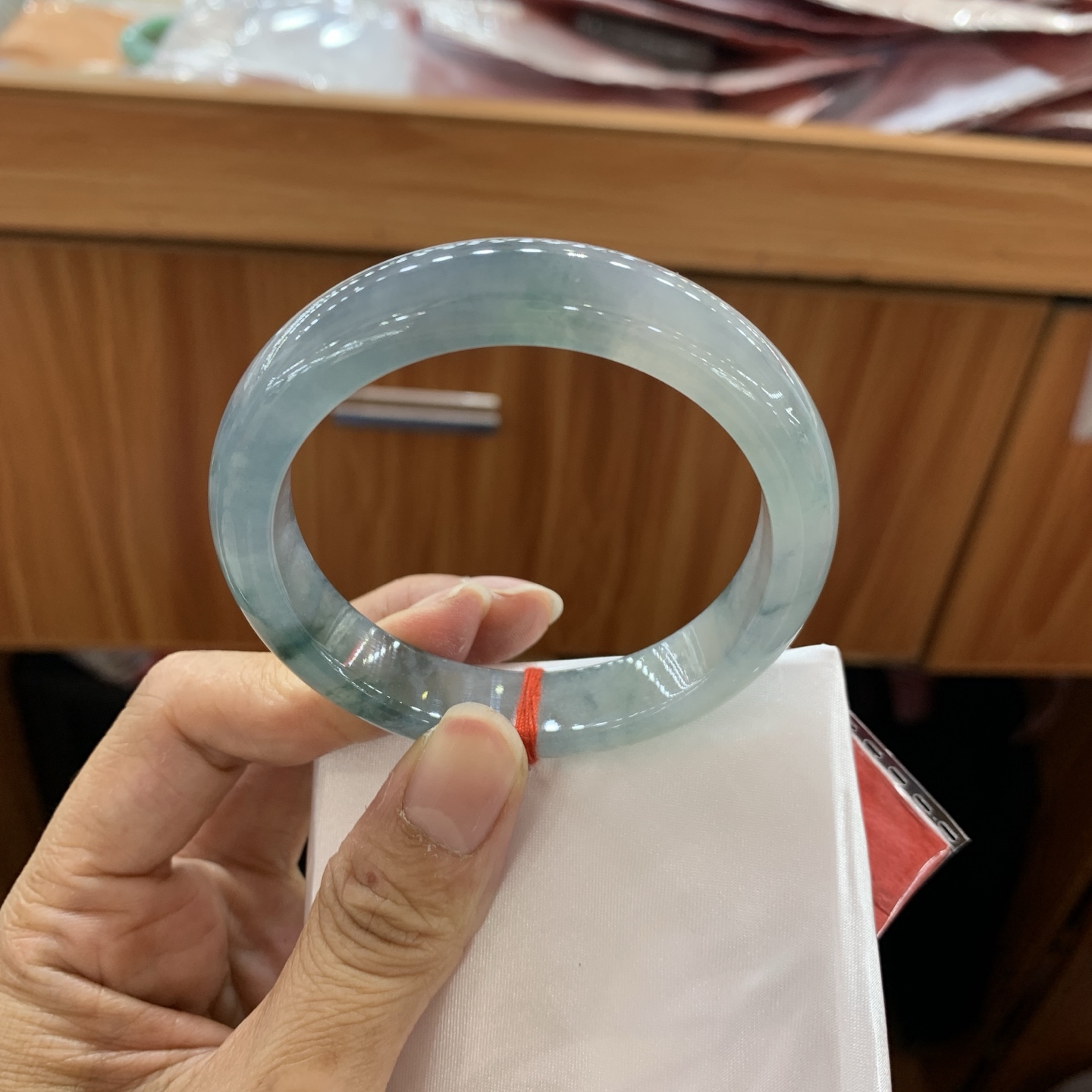 042226JM，冰种蓝飘花正圈翡翠手镯，55.5--12.7-8