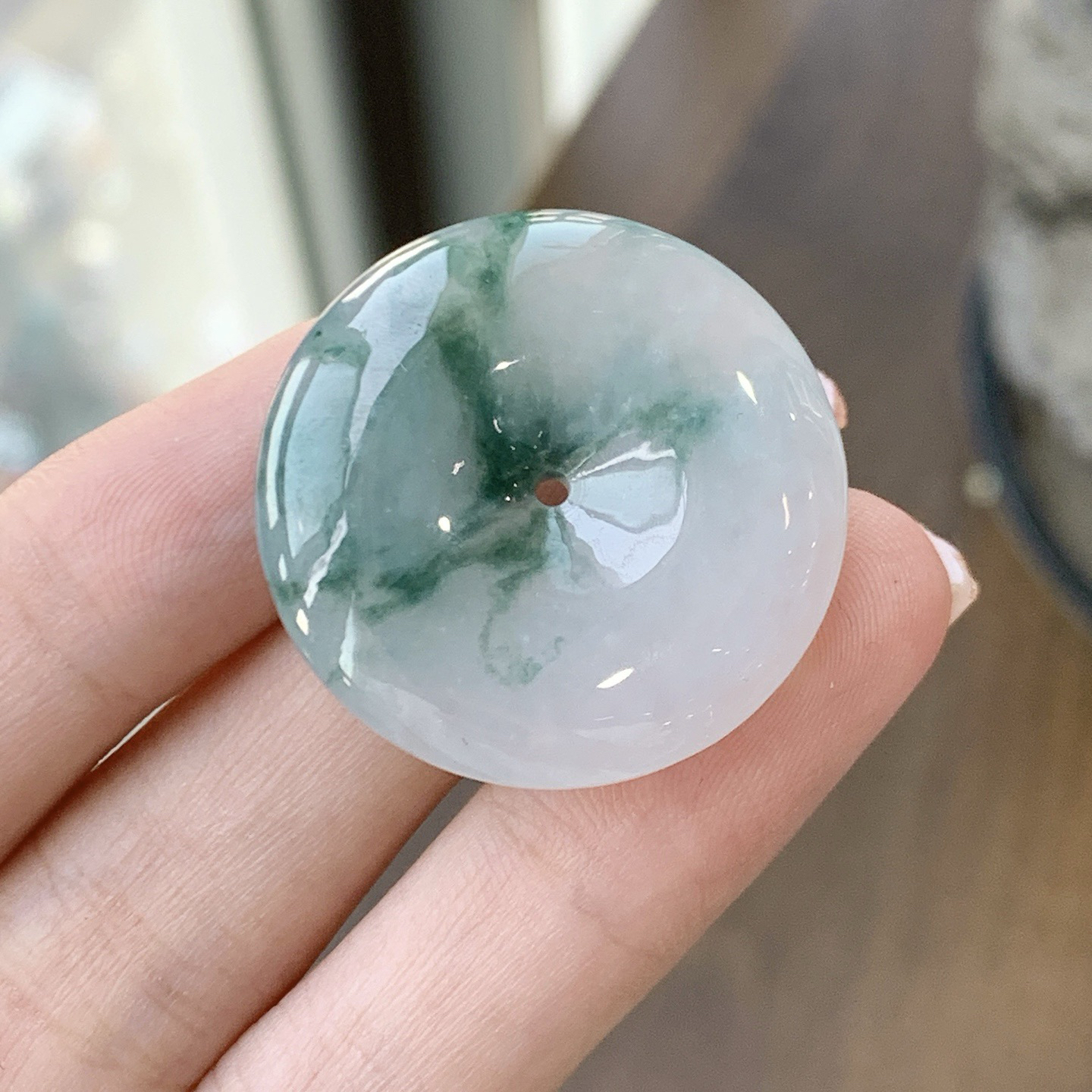 冰种飘花平安扣
YJ3-126-6