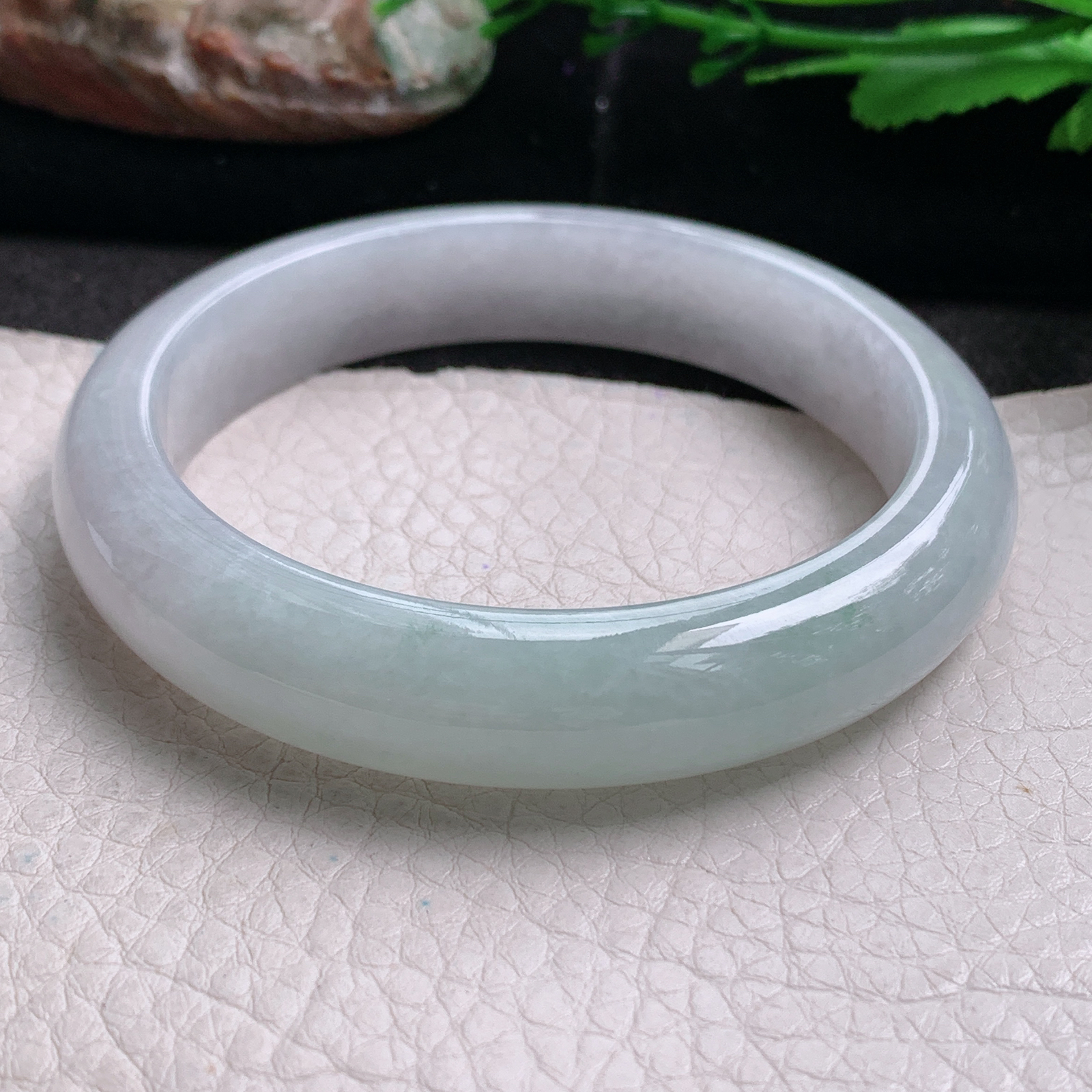 hh实拍57.5*12.5*8.5平安镯 天然缅甸翡翠a货手镯清新浅绿水润正圈玉镯子