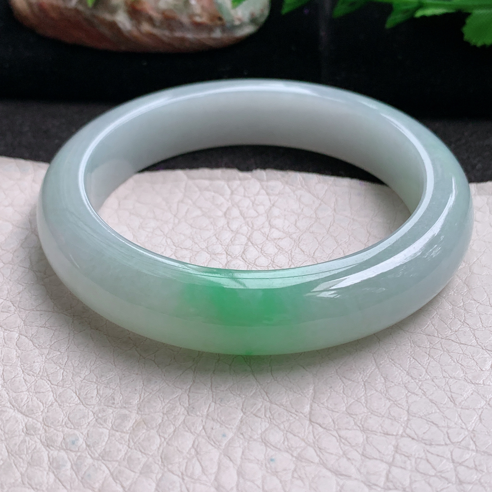 fx实拍53.5*12*8.5平安镯 天然缅甸翡翠a货手镯白底青飘绿正圈玉镯子