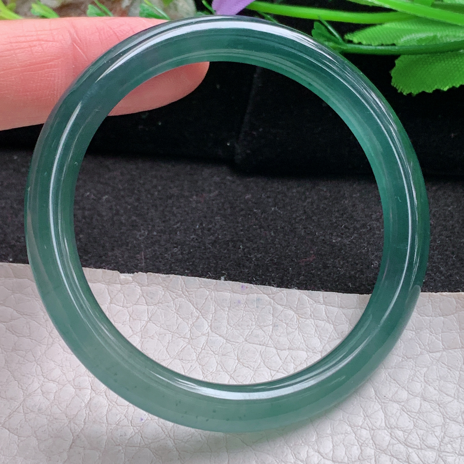 yh小圈口51.3*7*7.5美人镯 天然翡翠a货手镯冰绿圆条玉镯子