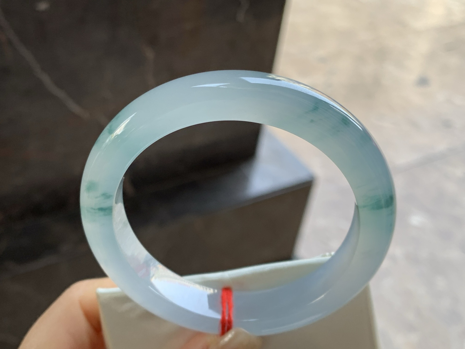 57.5-12.5-9冰种飘花手^_^冰味十足 飘花点缀