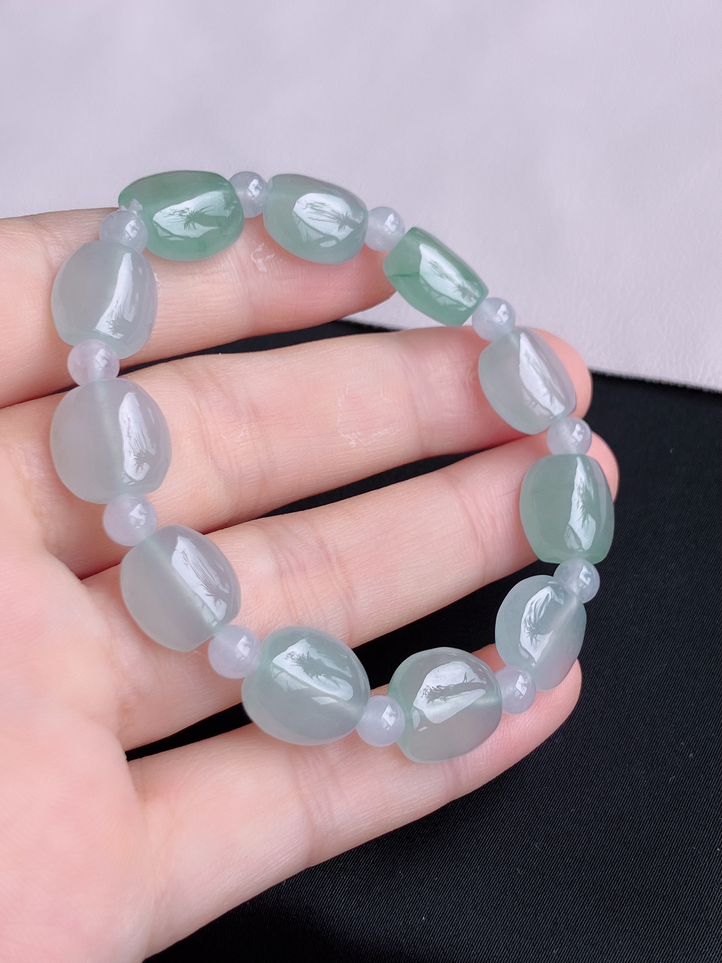 ️，底色路路通手串，晶莹剔透，尺寸12.6/12/5.8/自然光实拍