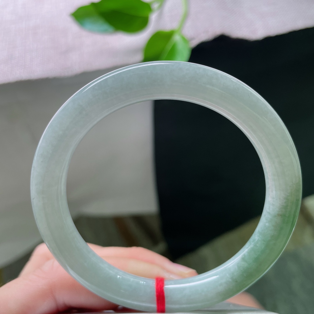 57.2/9.3，油青圆条，水润，细腻，优雅，甜美，大气，雍容华贵，无裂，ss49245a