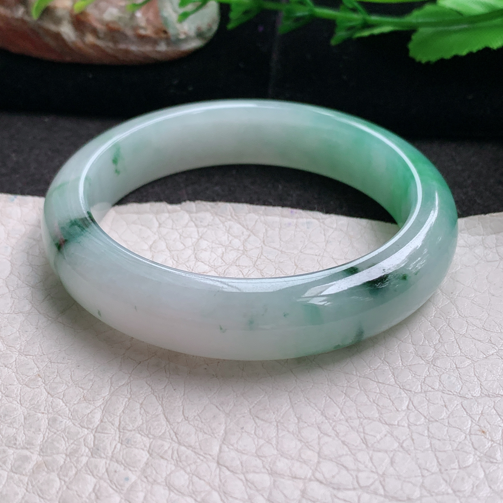 yh小圈口52*12.5*8平安镯 天然缅甸翡翠a货手镯冰润飘绿正圈玉镯子