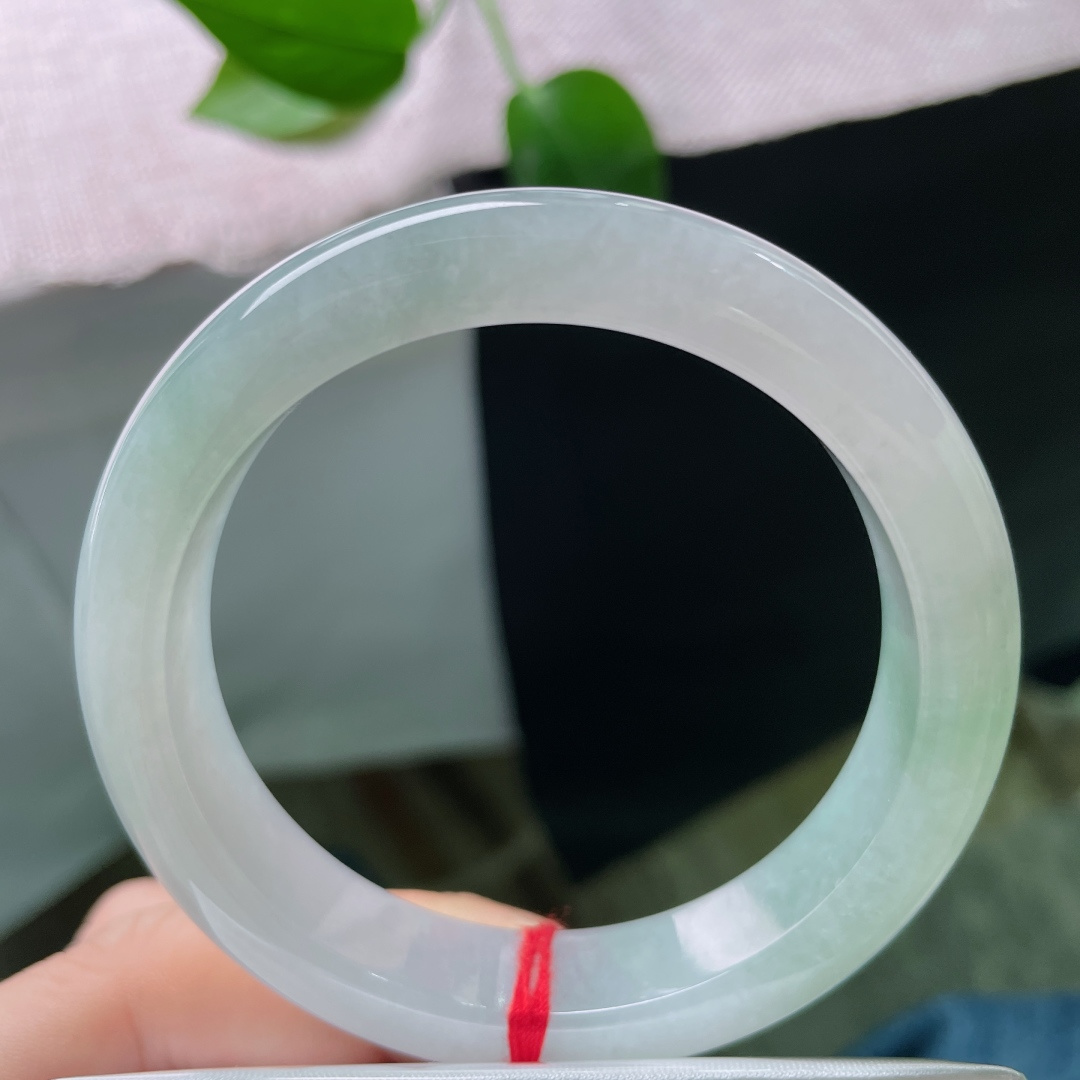 55.7/12.6/8.5，冰晴底正圈，清雅，种老，干净，落落大方，无裂，ss50379a