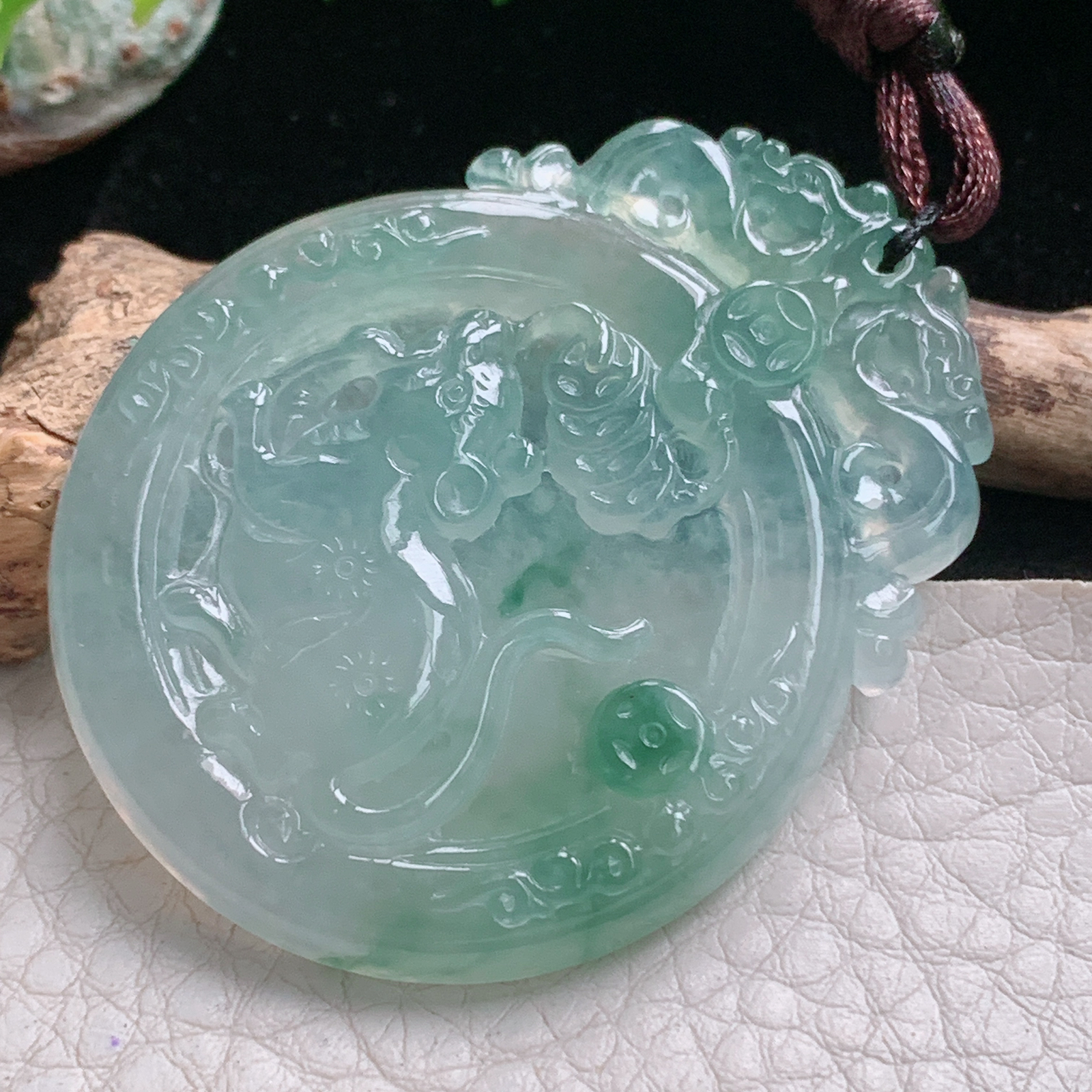 Bg实拍49.5*40*5.3缅甸翡翠冰种生肖老鼠吊坠招财老鼠守护神