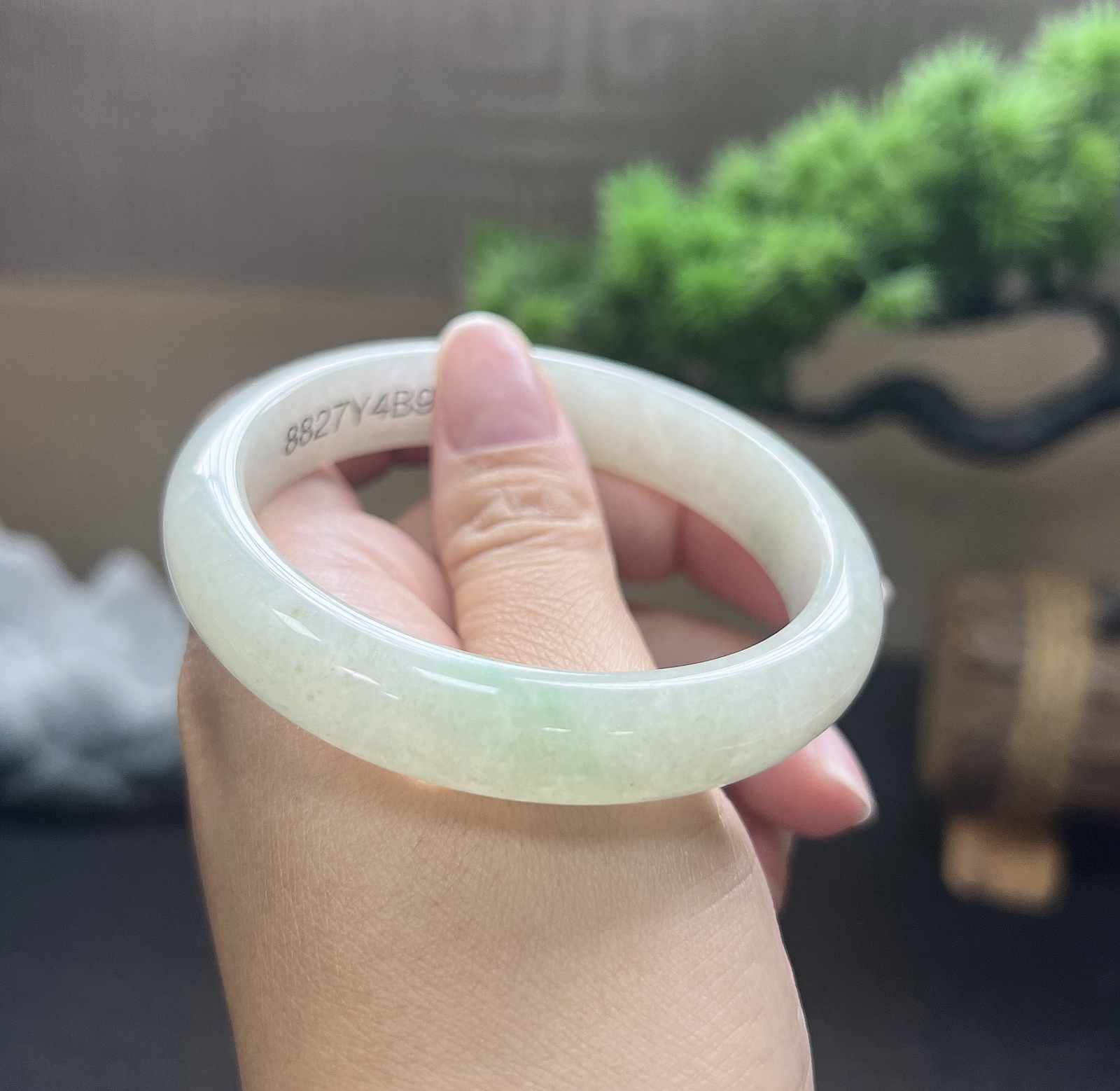 56圈口正圈飘花手镯