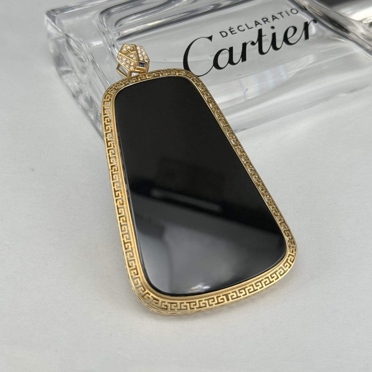 精品18k墨翠无事牌 种好色正 黑度极好 打灯通透 油性十足  尺寸71.8