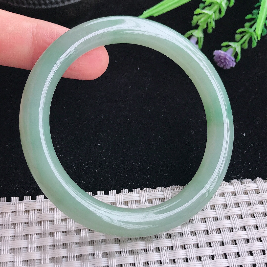 实拍A货翡翠54.5/8.6/9老坑冰润起胶冰晴圆条手镯翡翠玉镯平安镯