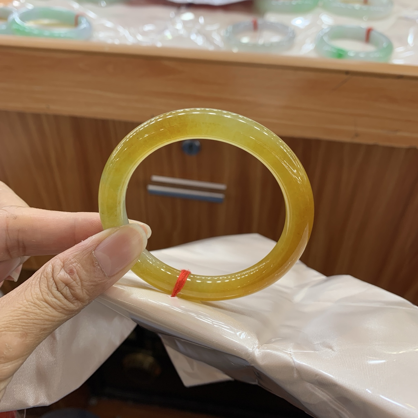 04224053.8-9.5-8.9冰黄翡圆条