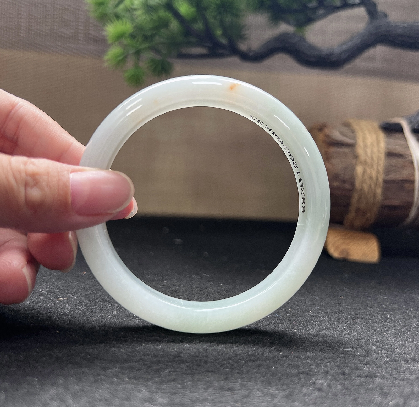 57圈口正圈晴底洒金手镯