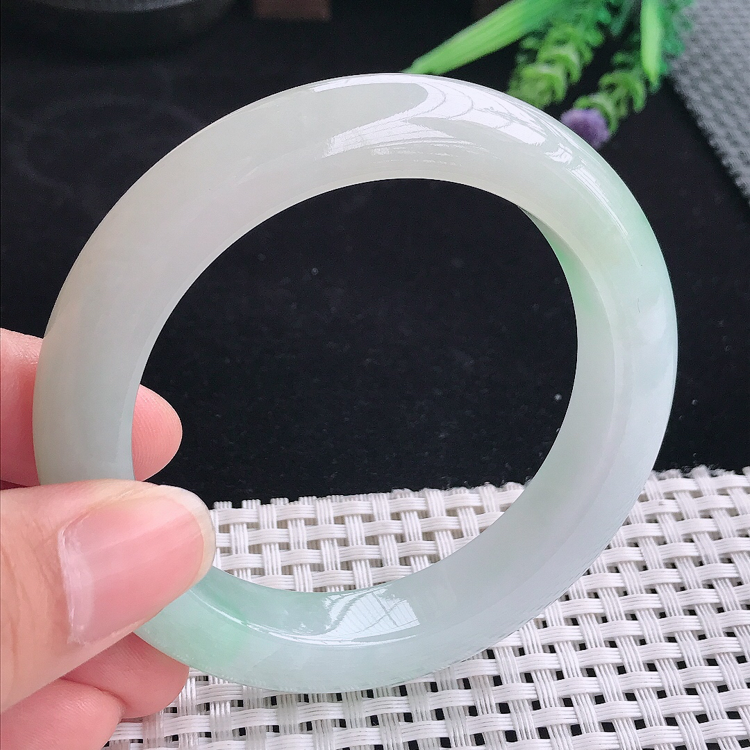 实拍A货翡翠57/12.1/10老坑冰胶水灵手镯宽边玉镯平安镯