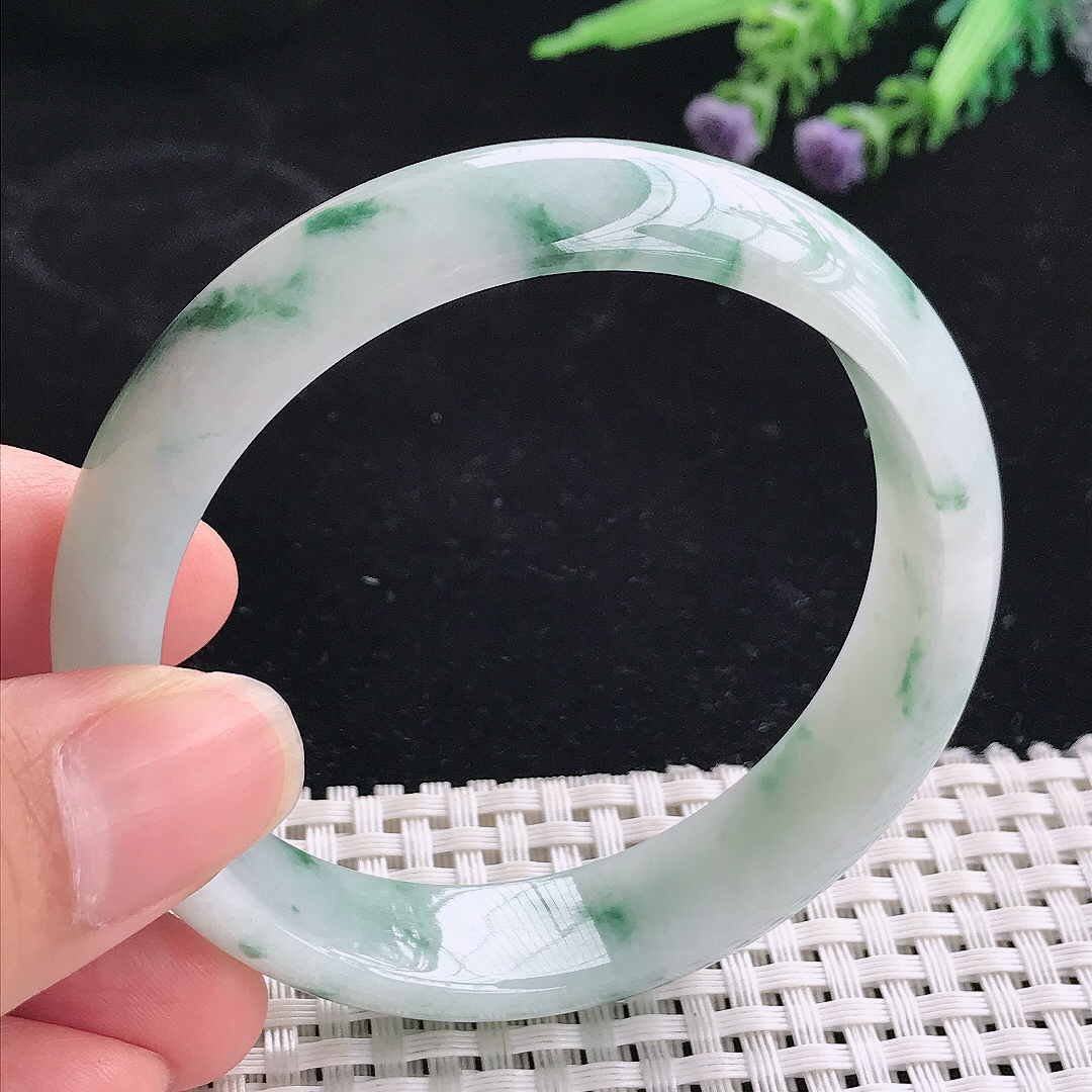 实拍A货翡翠56.8/13.9/7老坑精美温润飘花手镯宽边玉镯平安镯