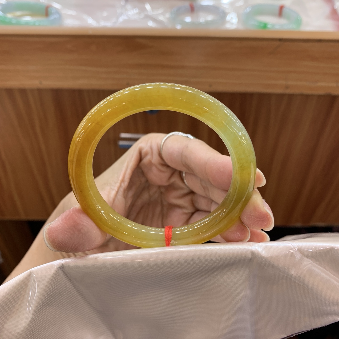 04224053.8-9.5-8.9冰黄翡圆条