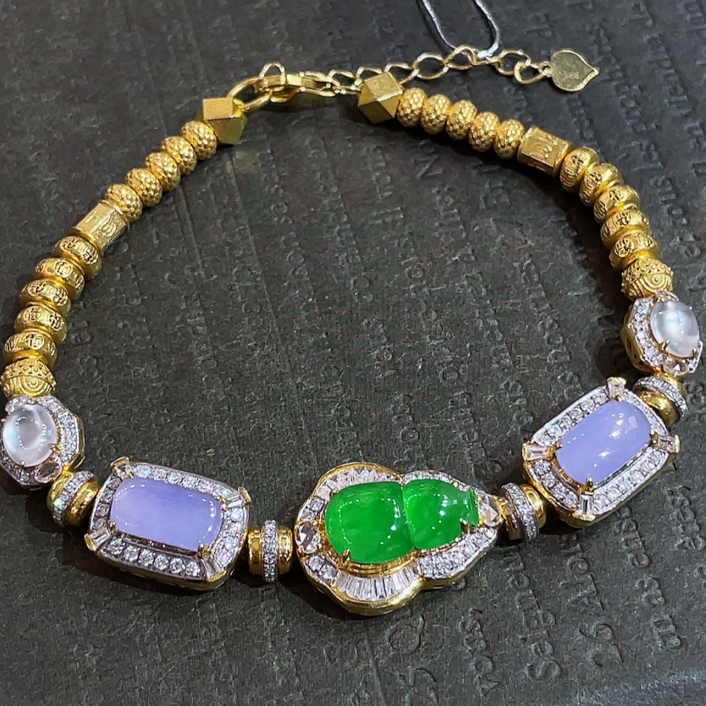 ️三彩盘缠手链，配饰999金，，18k金镶嵌，种水，重金镶嵌，南非钻镶，厚装饱满，腰缠万贯，色彩艳