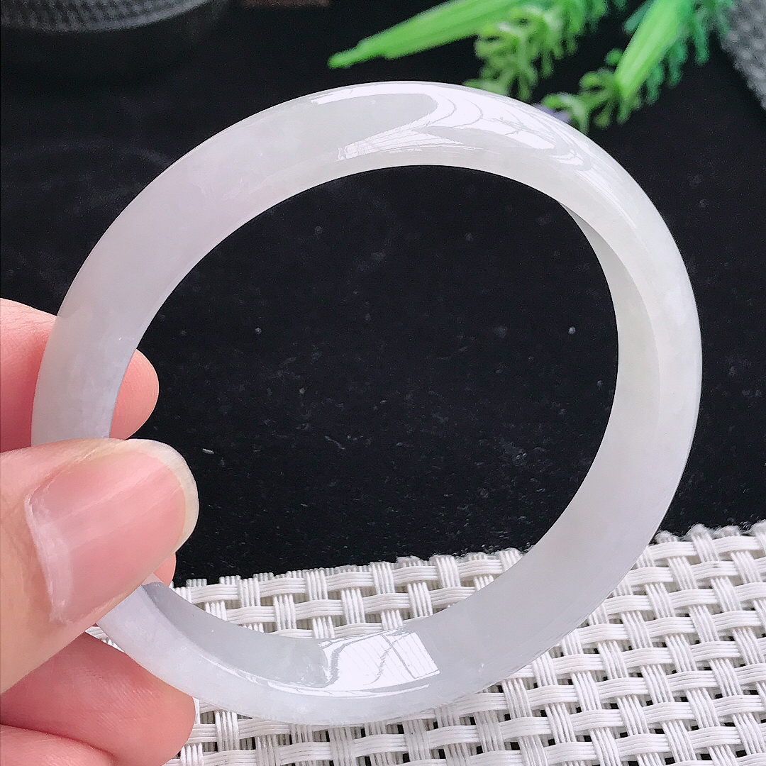 实拍A货翡翠59/11.8/6.8老坑冰透起胶月光白手镯宽边玉镯平安镯