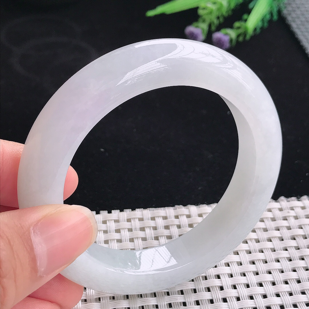 实拍A货翡翠55/12.5/10.3老坑秀气冰润月光白手镯宽边玉镯平安镯