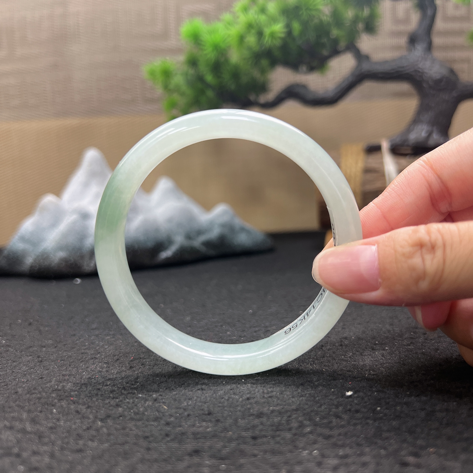 60圈口正圈半山水手镯