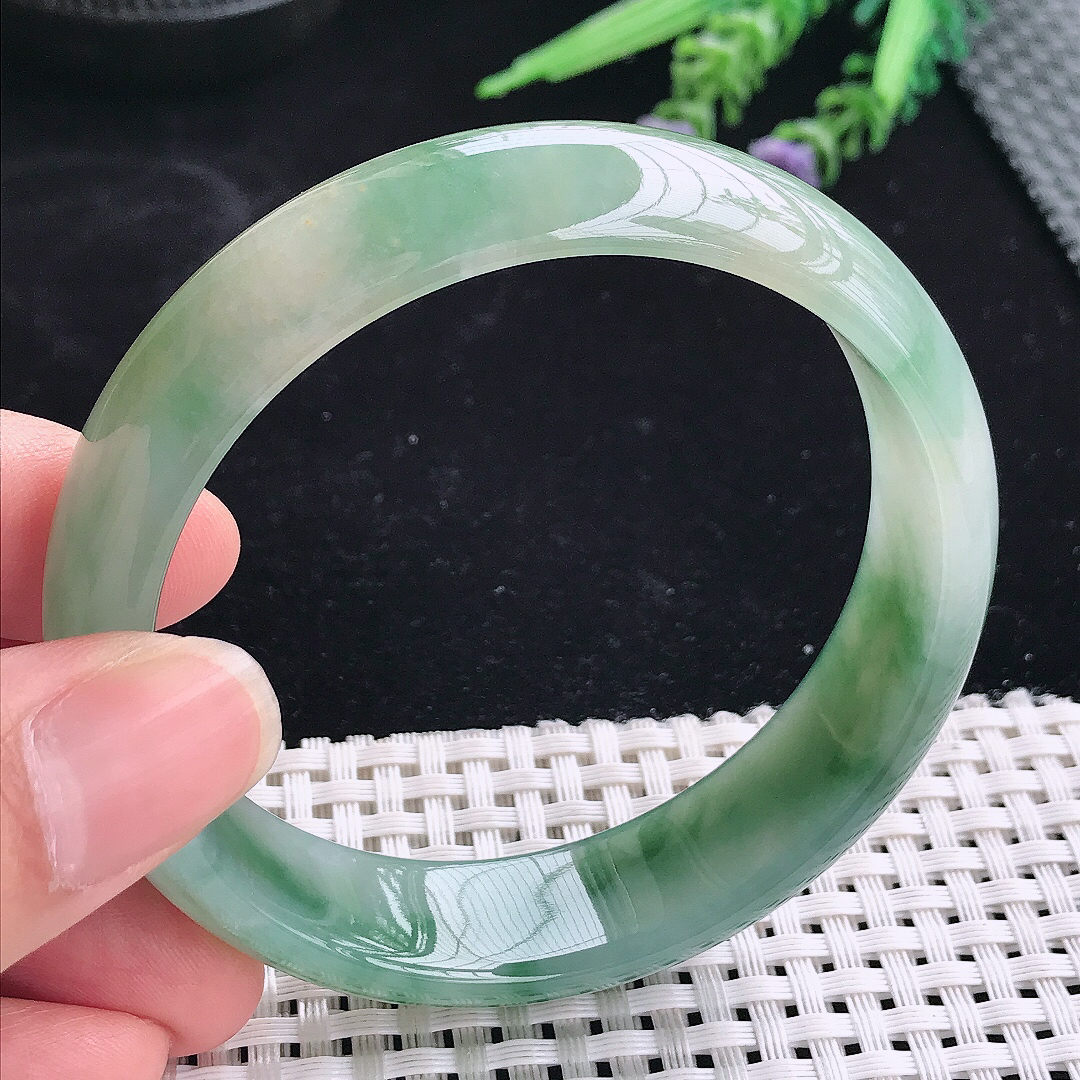 实拍A货翡翠59.5/15.9/7.3老坑冰胶飘花轮胎手镯宽边玉镯平安镯