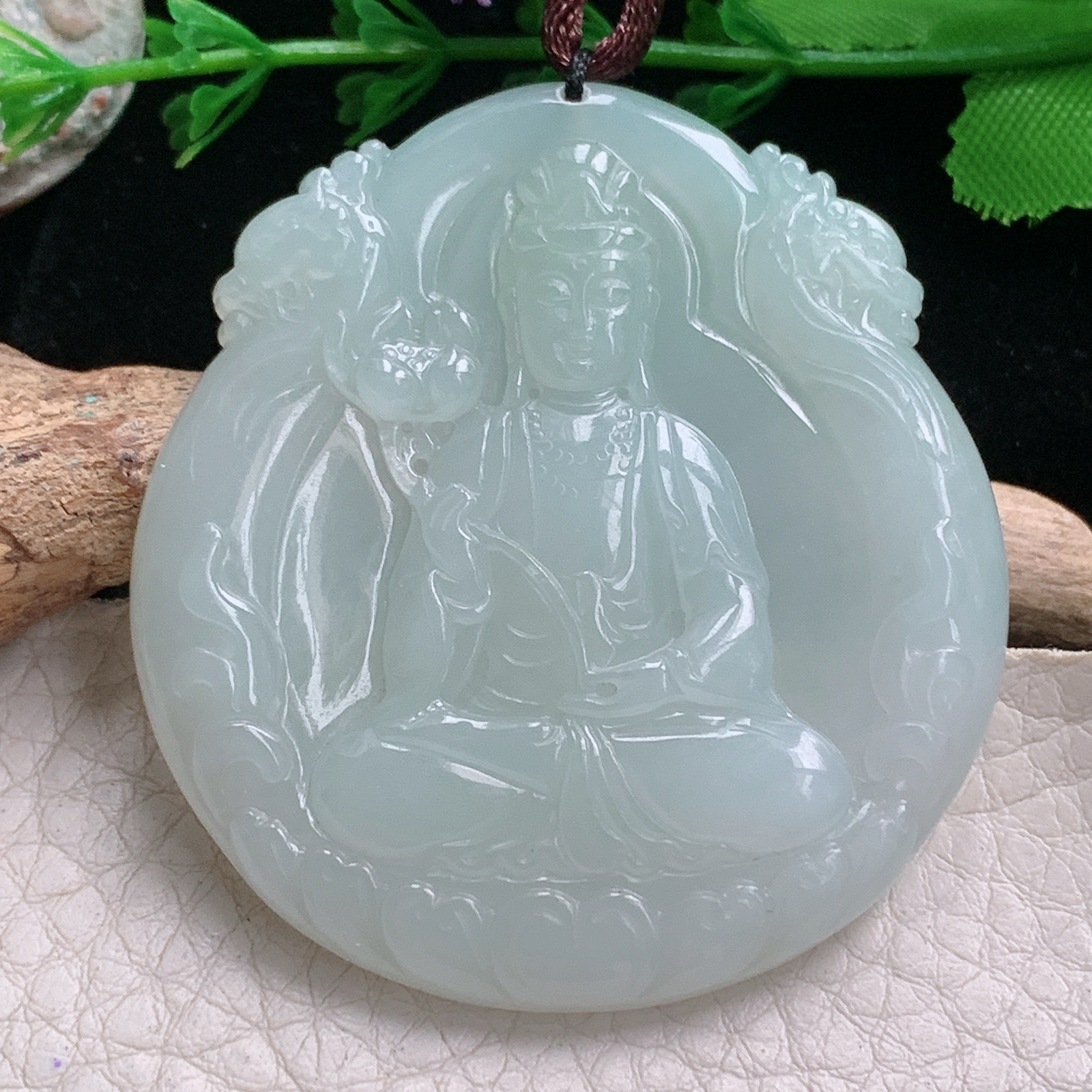 Bg实拍51.5*48*5.8缅甸翡翠浅绿大势至观音菩提吊坠持莲观世音