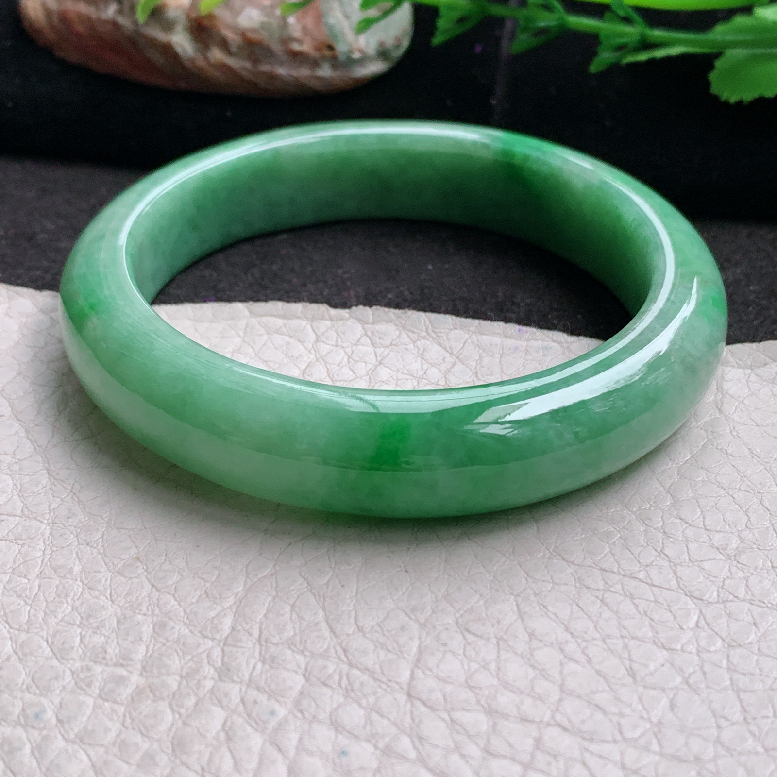 xx实拍57*12.9*8.8平安镯 天然缅甸翡翠a货手镯辣绿正圈玉镯子