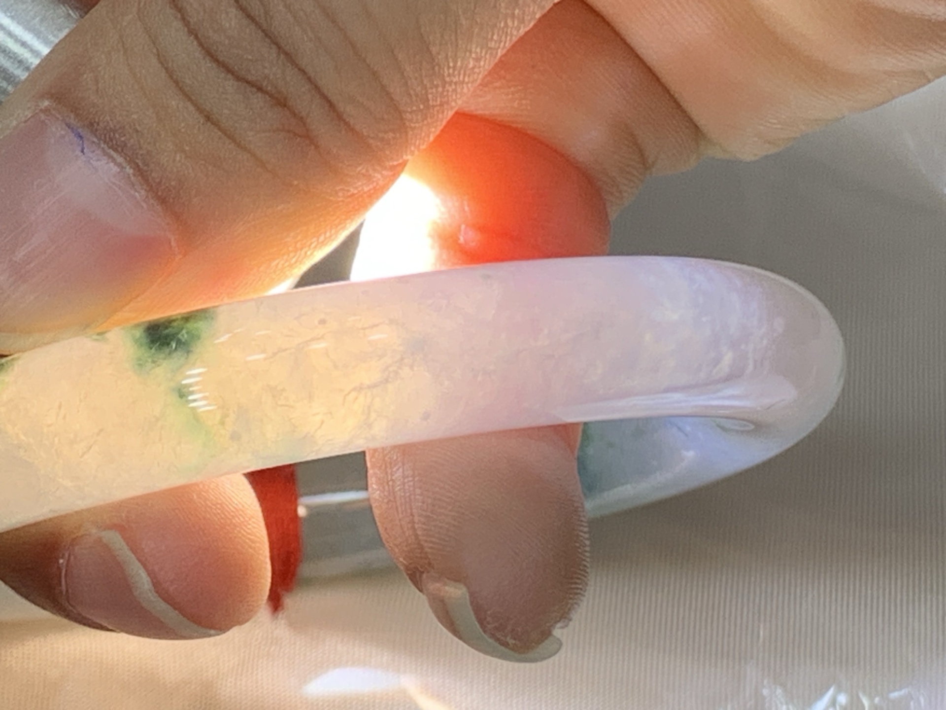 冰飘花圆条，55.1-10.2-10.3，0423-N516，打灯多处细纹，底妆冰透，胶润细腻，蓝花灵动飘逸，勾勒出一幅唯美诗意的山水意境画，古典优雅又秀气