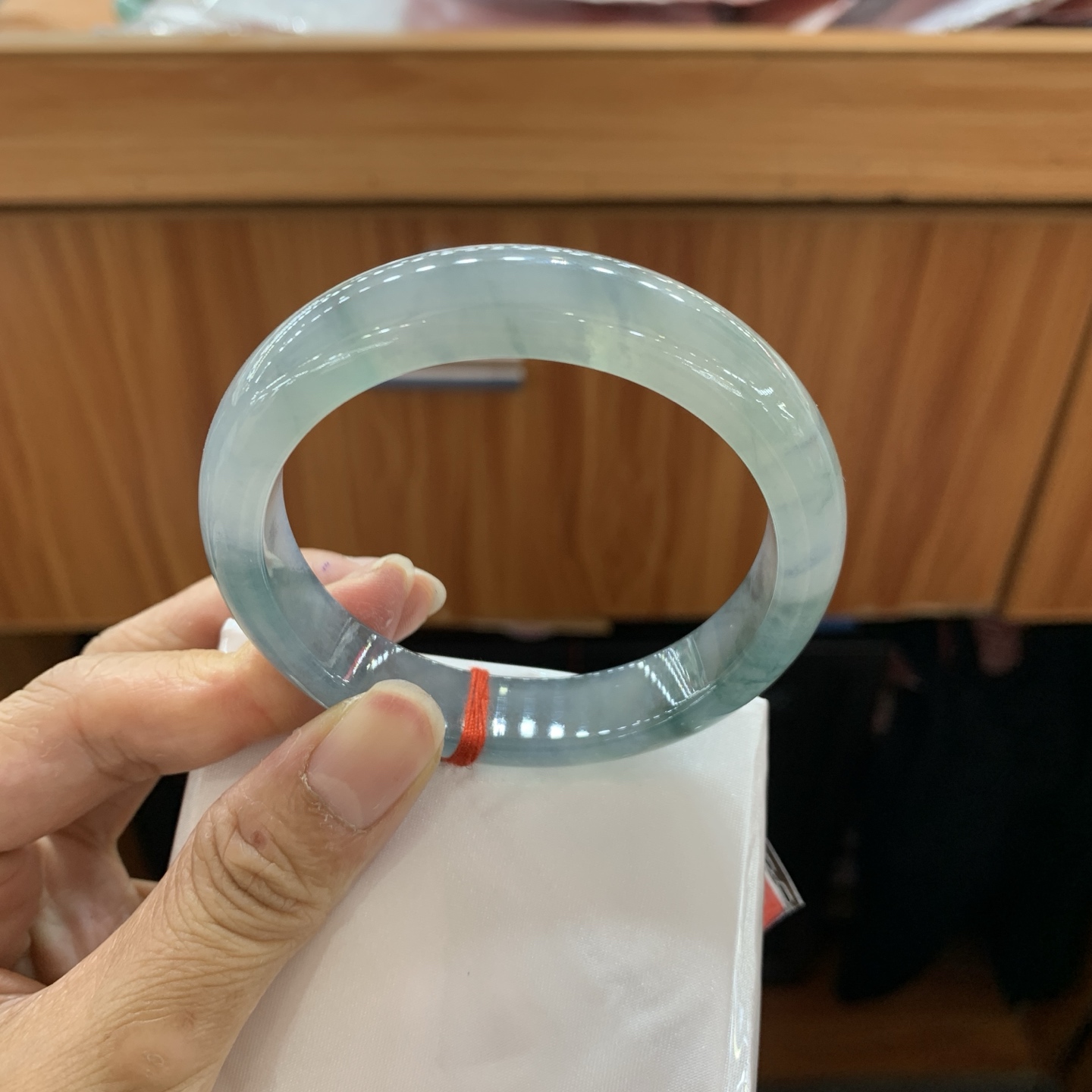 042226JM，冰种蓝飘花正圈翡翠手镯，55.5--12.7-8