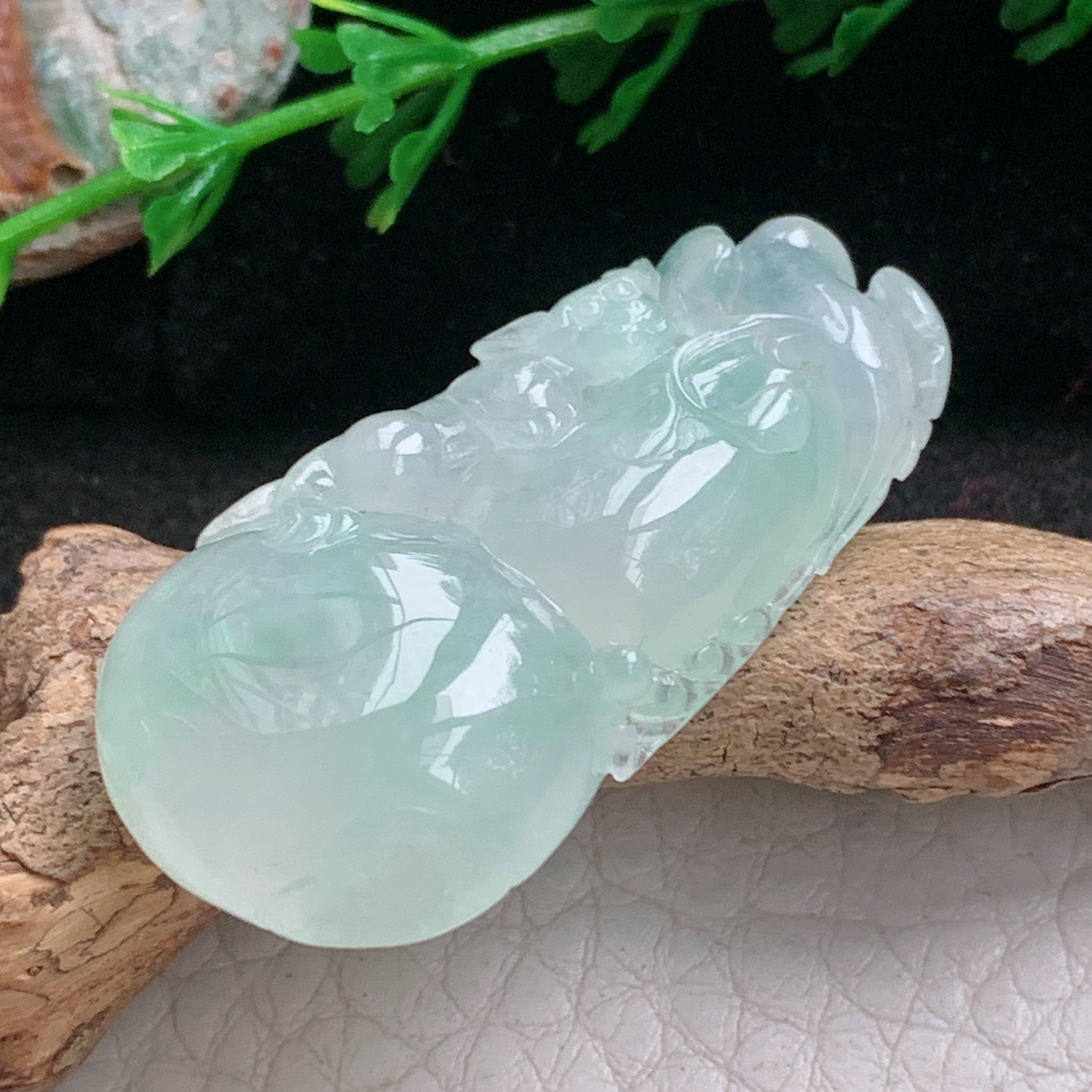 axm实拍38.8*19.6*8缅甸翡翠冰透大葫芦吊坠招财进宝玉坠