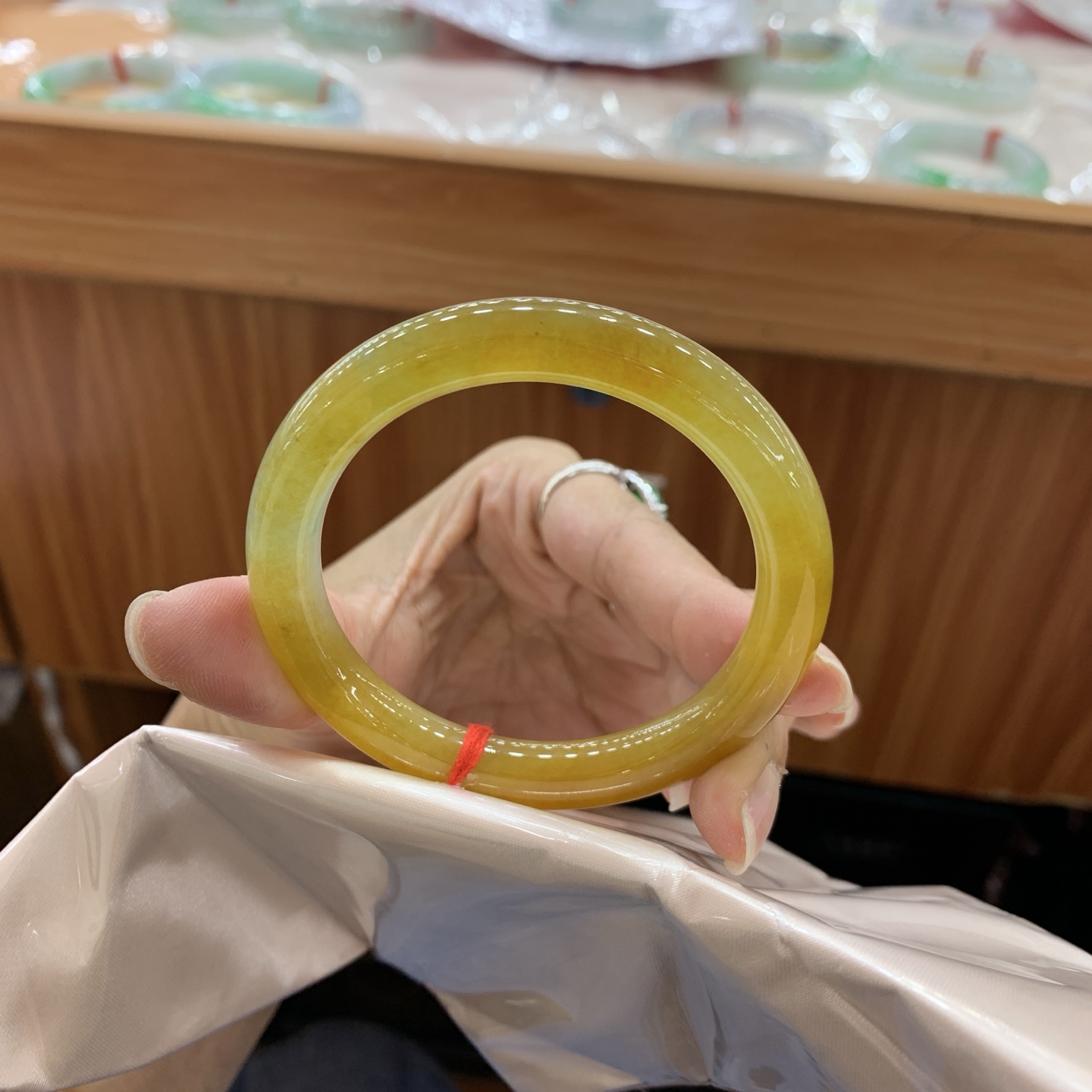 04224053.8-9.5-8.9冰黄翡圆条