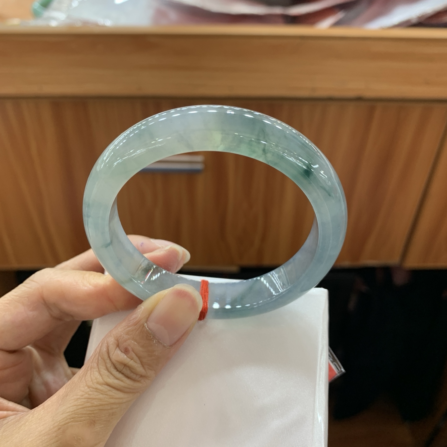 042226JM，冰种蓝飘花正圈翡翠手镯，55.5--12.7-8