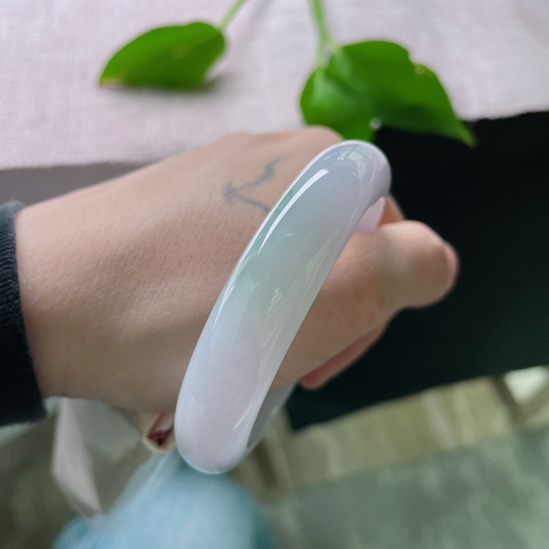 52.4/12.6/8.2，正圈，飘花增添几分灵动活泼，紫玉嫣然，种老，无裂，ss51760a