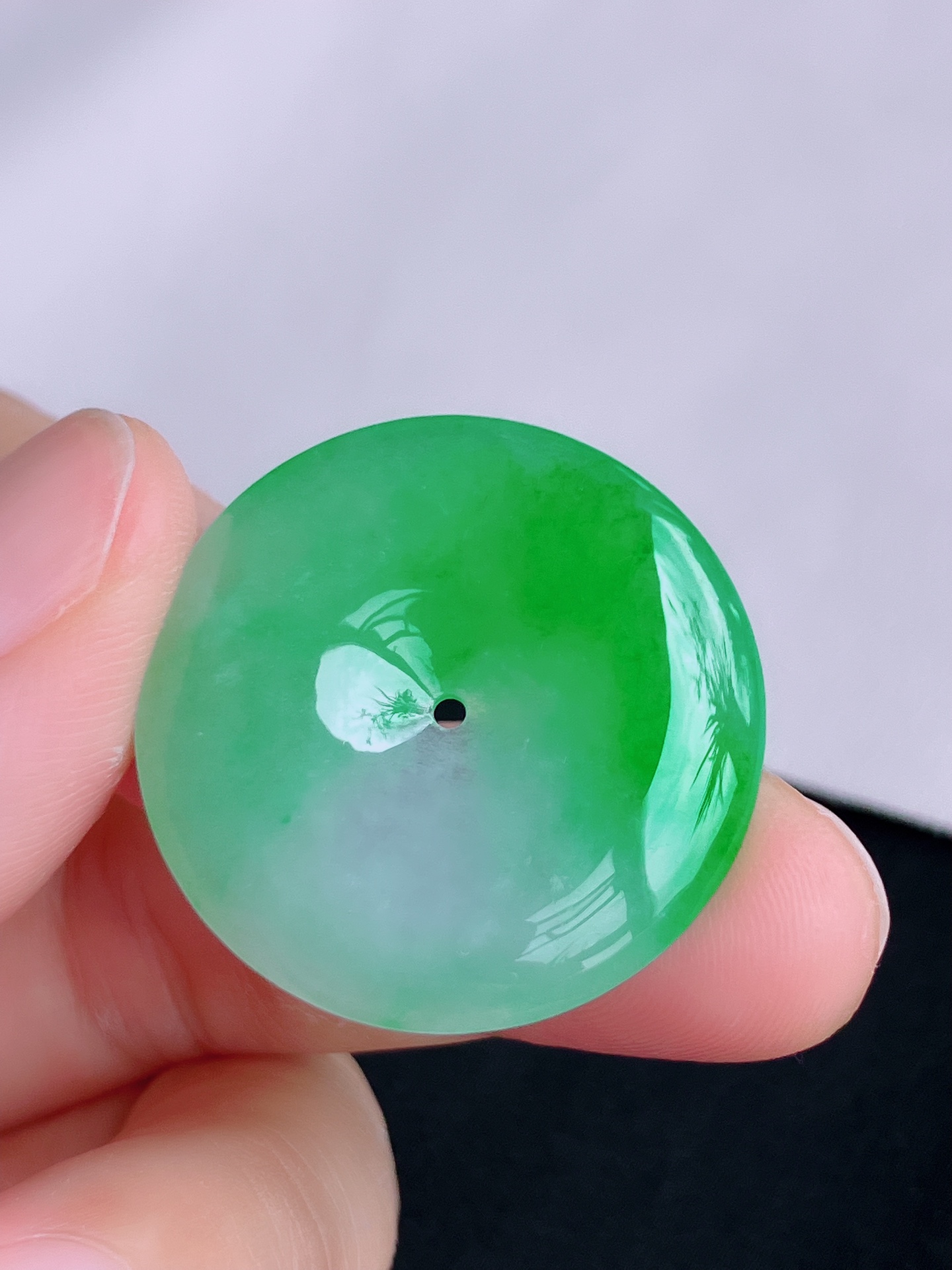 ️，双彩平安扣，色美清爽，尺寸29.3/5/自然光实拍