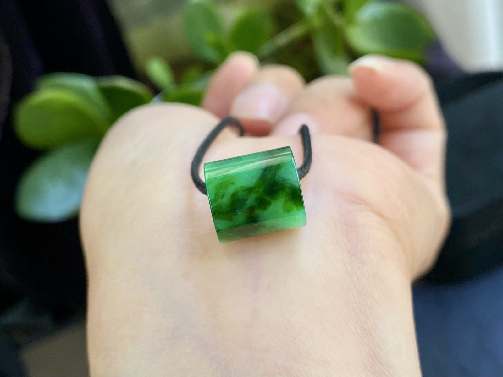 #冰飘辣绿路路通，

种水冰润，色阳味正