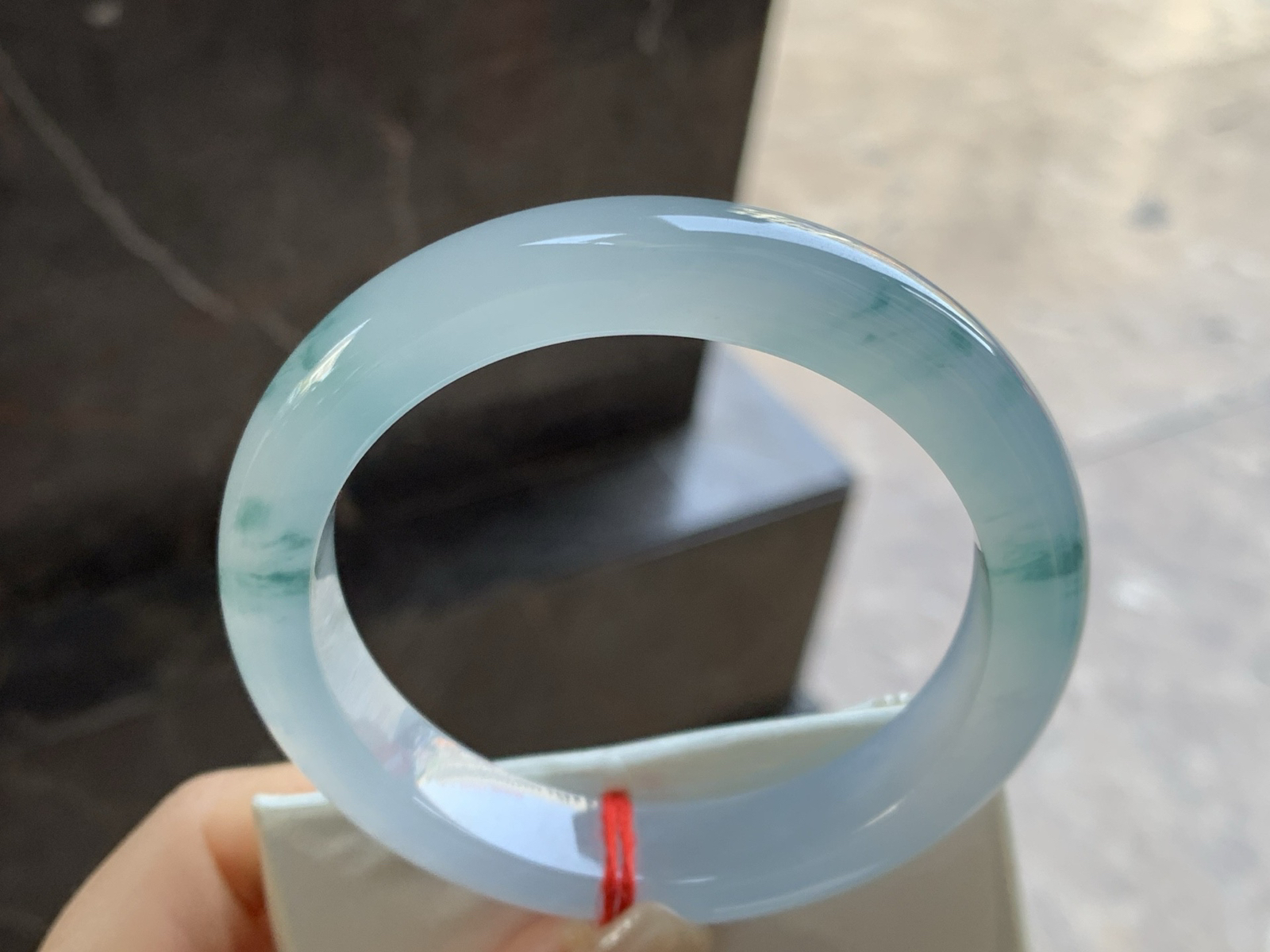 57.5-12.5-9冰种飘花手^_^冰味十足 飘花点缀