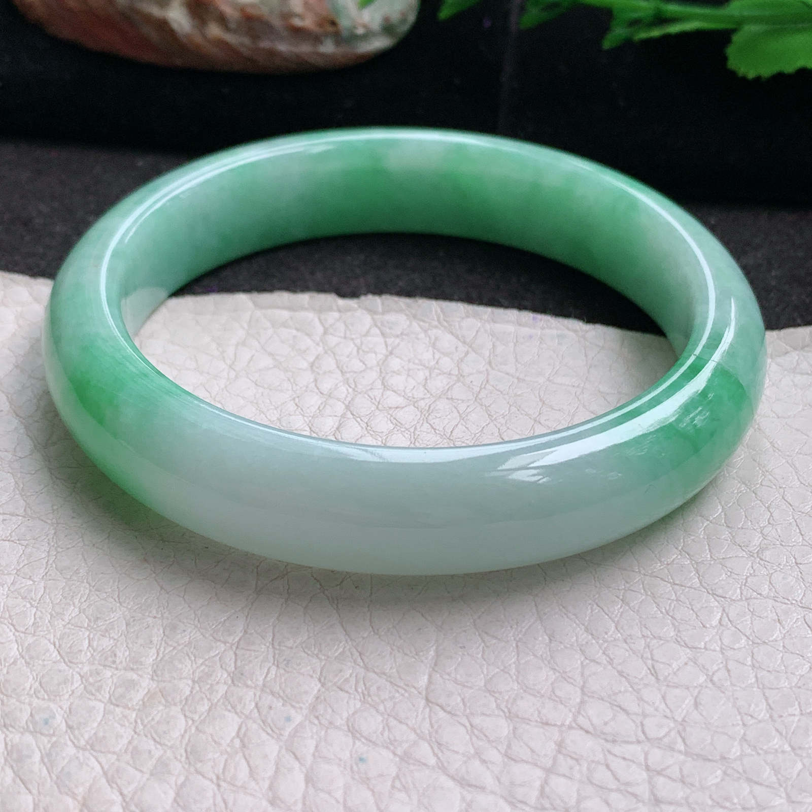 xx实拍58*12.5*8.2平安镯 天然缅甸翡翠a货手镯飘绿正圈玉镯子