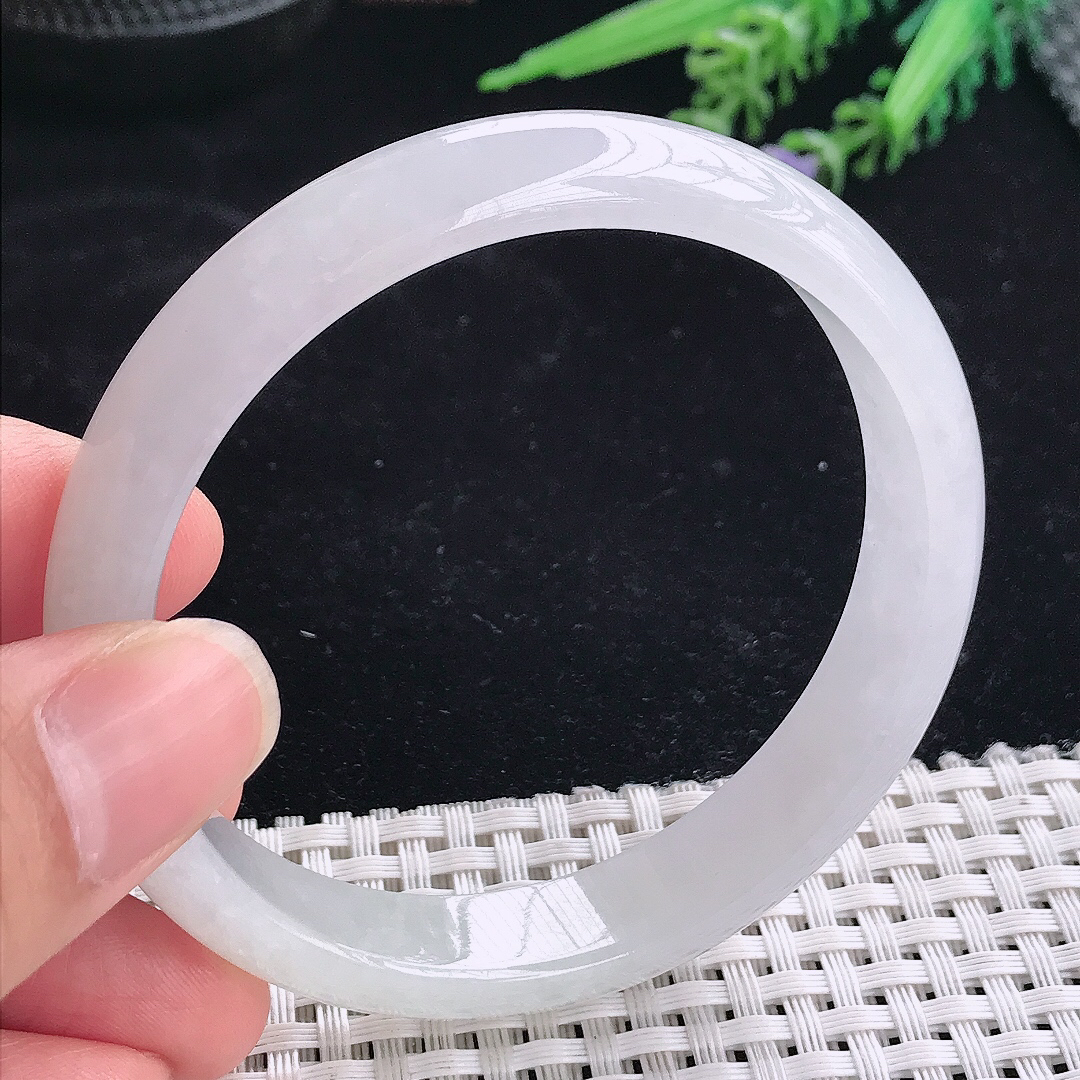 实拍A货翡翠59/11.8/6.8老坑冰透起胶月光白手镯宽边玉镯平安镯