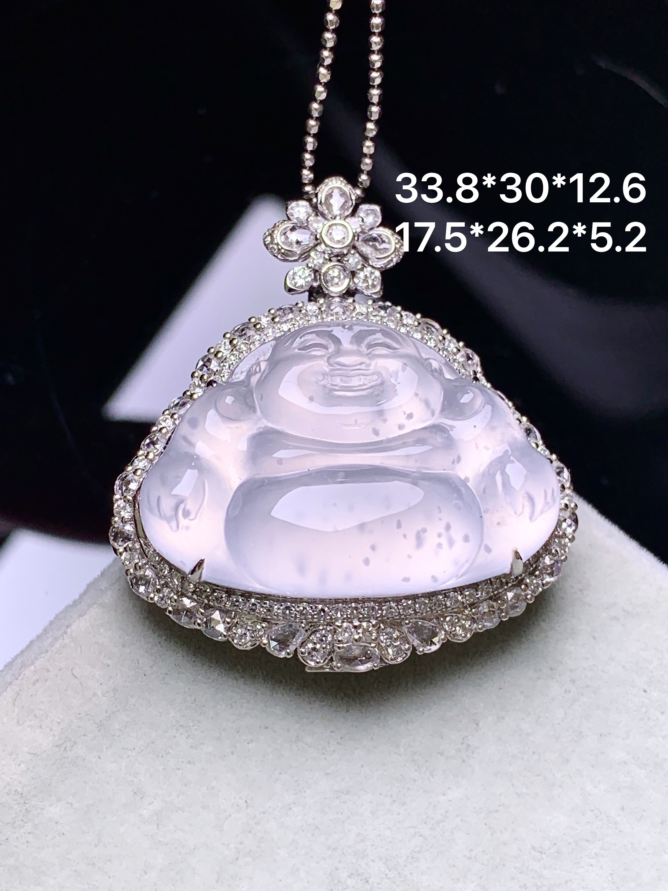 18k金钻镶嵌冰种佛公吊坠 玉质细腻 色泽艳丽清新 水润亮眼 整体尺寸33.8*30*12.6s2