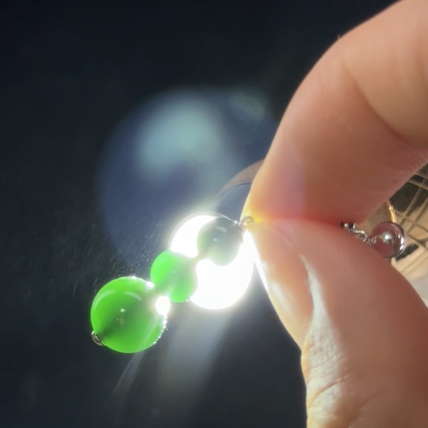 精品18k墨翠珠子耳坠 种好色正 黑度极好 打灯通透 简约大气