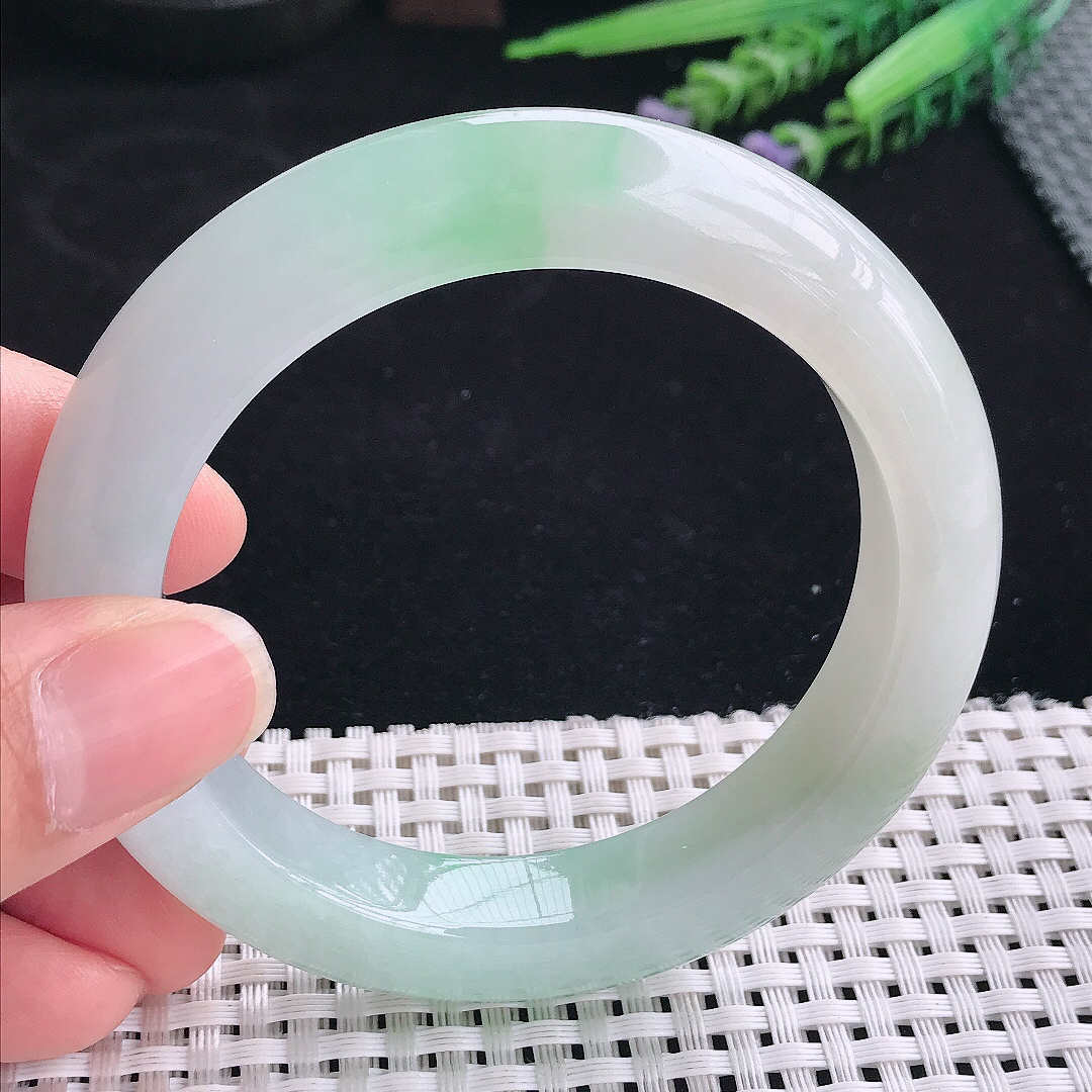 实拍A货翡翠57/12.1/10老坑冰胶水灵手镯宽边玉镯平安镯