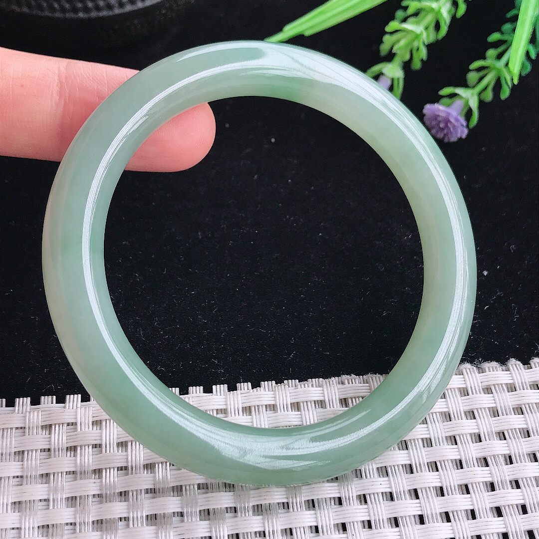 实拍A货翡翠54.5/8.6/9老坑冰润起胶冰晴圆条手镯翡翠玉镯平安镯